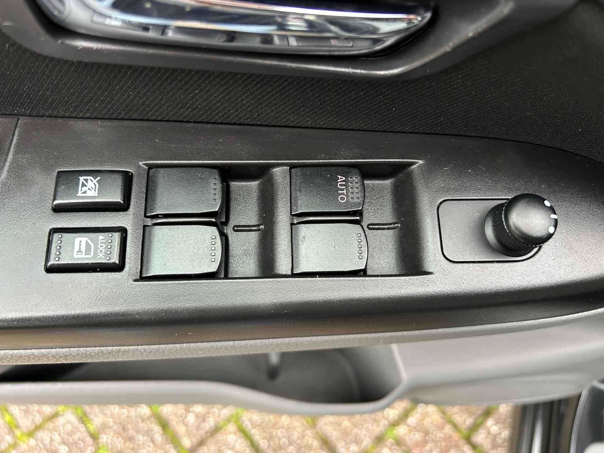 Suzuki SX4 1.6 Limited Clima Cruise Keyless-Entry Trekhaak NAP NL-Auto Volledig Dealeronderhouden! - 17/26