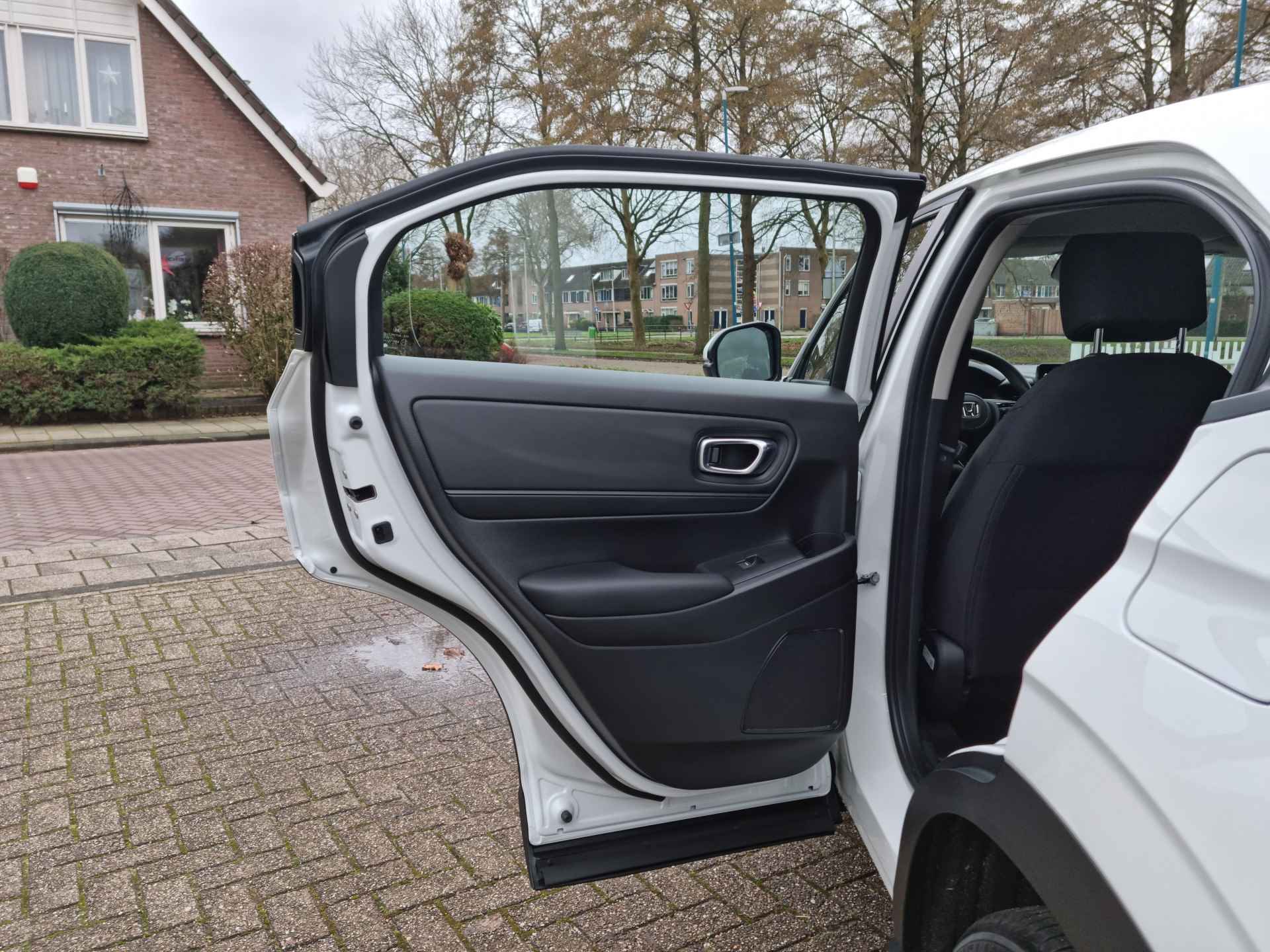 Honda HR-V 1.5 e:HEV Elegance Navigatie, Voorstoelen verwarmd, Camera , All-in Rijklaarprijs - 6/26