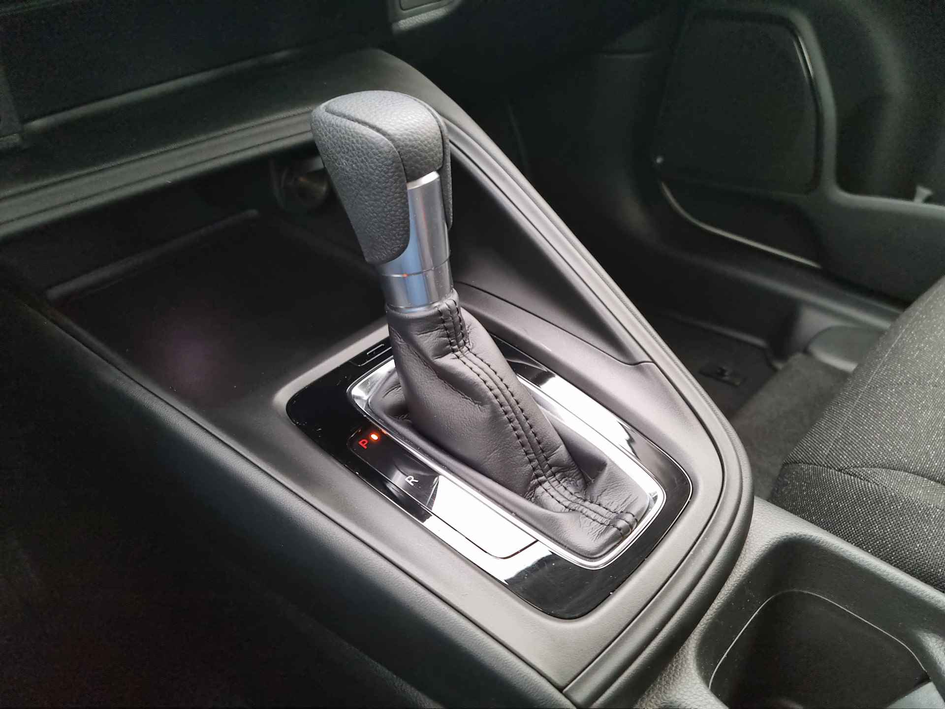 Honda HR-V 1.5 e:HEV Elegance Navigatie, Voorstoelen verwarmd, Camera , All-in Rijklaarprijs - 20/26