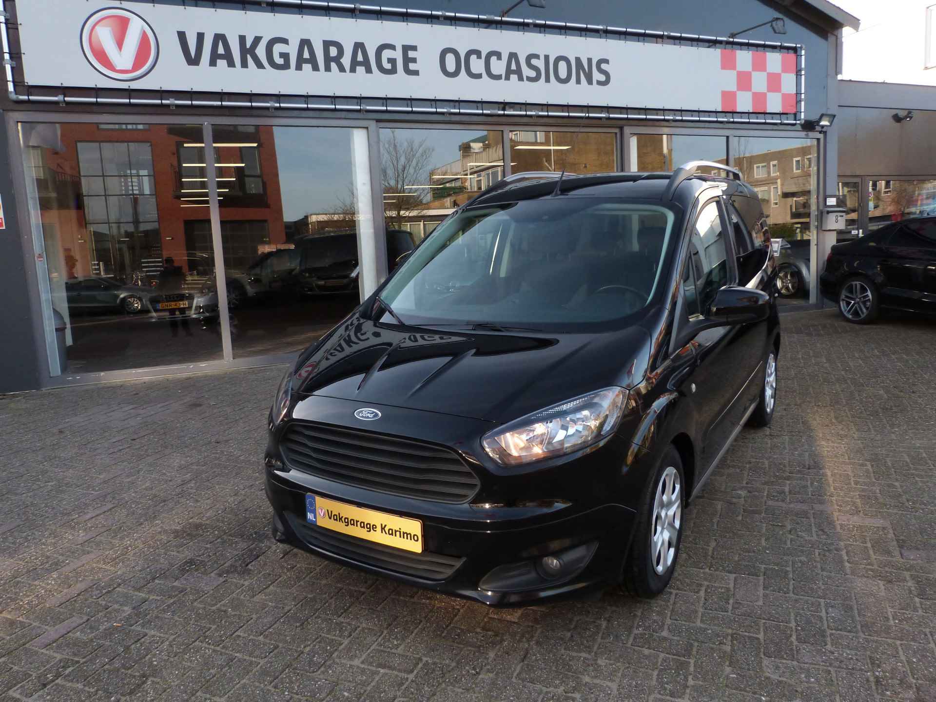 Ford Tourneo Courier 1.0 Titanium - 2/16