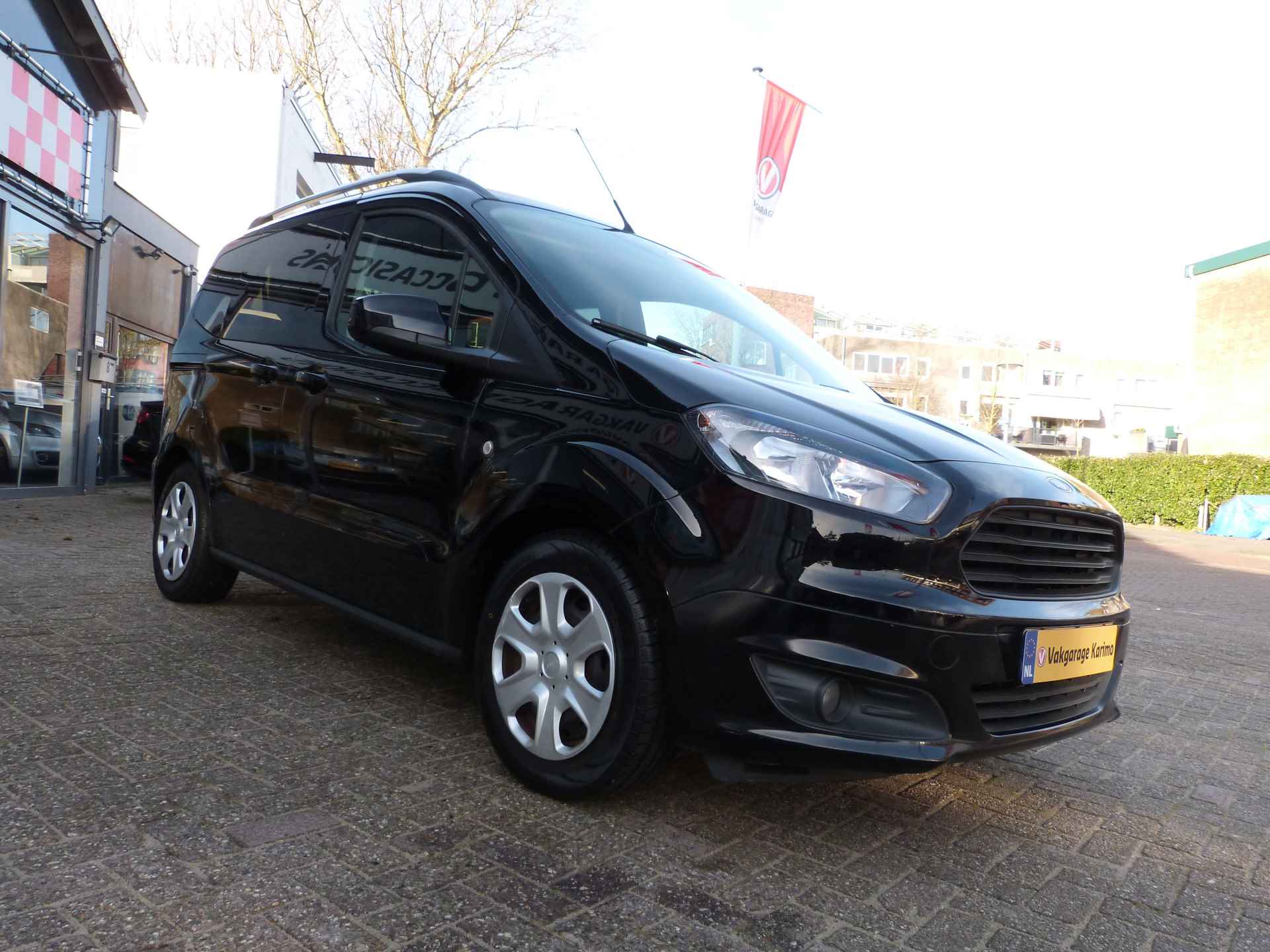 Ford Tourneo Courier 1.0 Titanium - 4/16