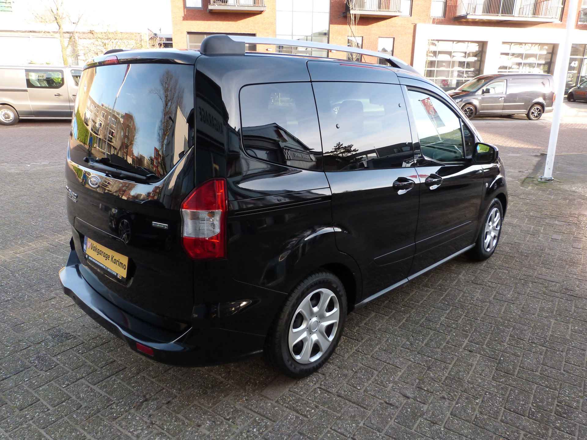 Ford Tourneo Courier 1.0 Titanium - 5/16