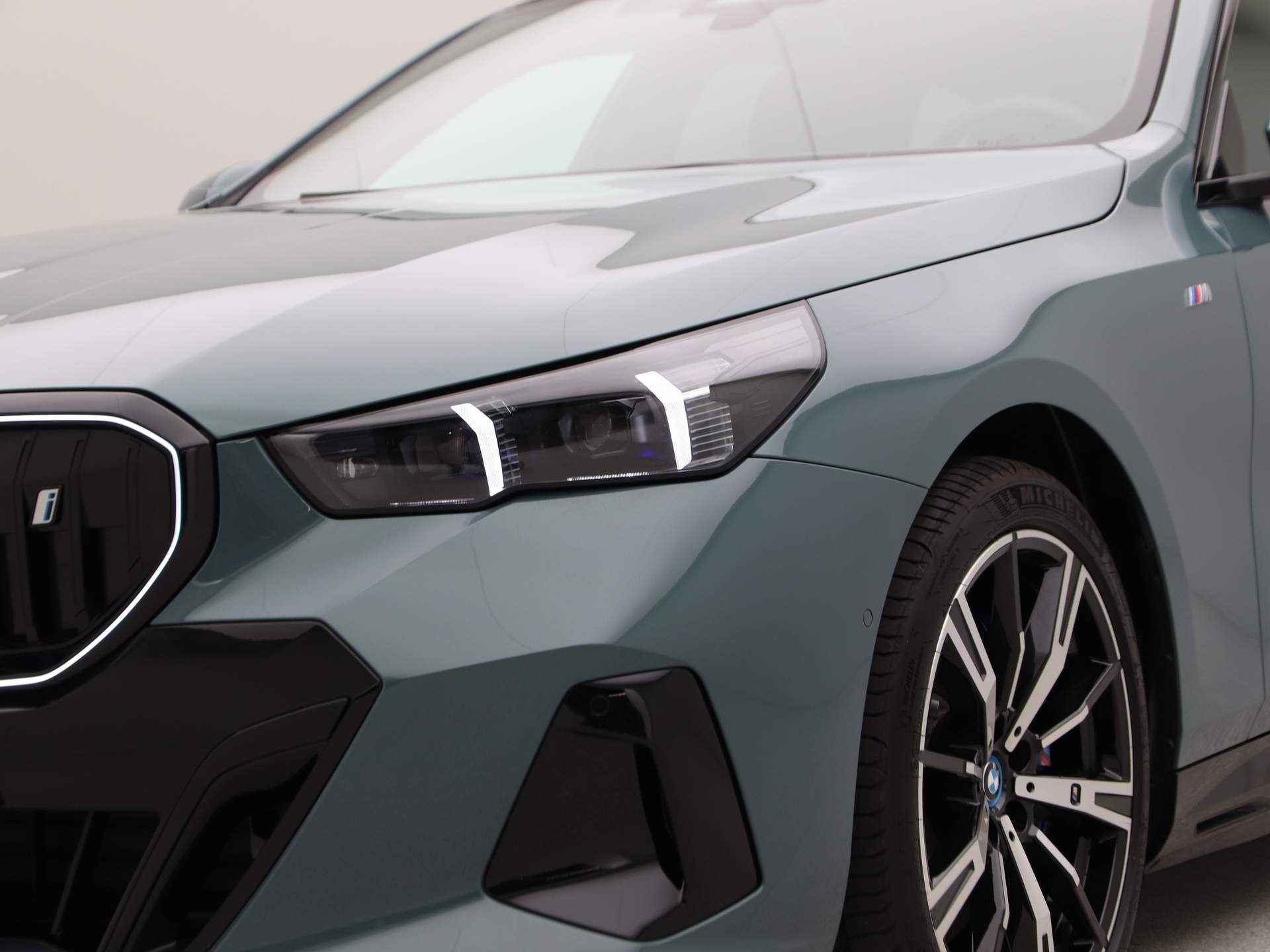 BMW i5 Touring eDrive40 84 kWh M Sport Pro - 18/23