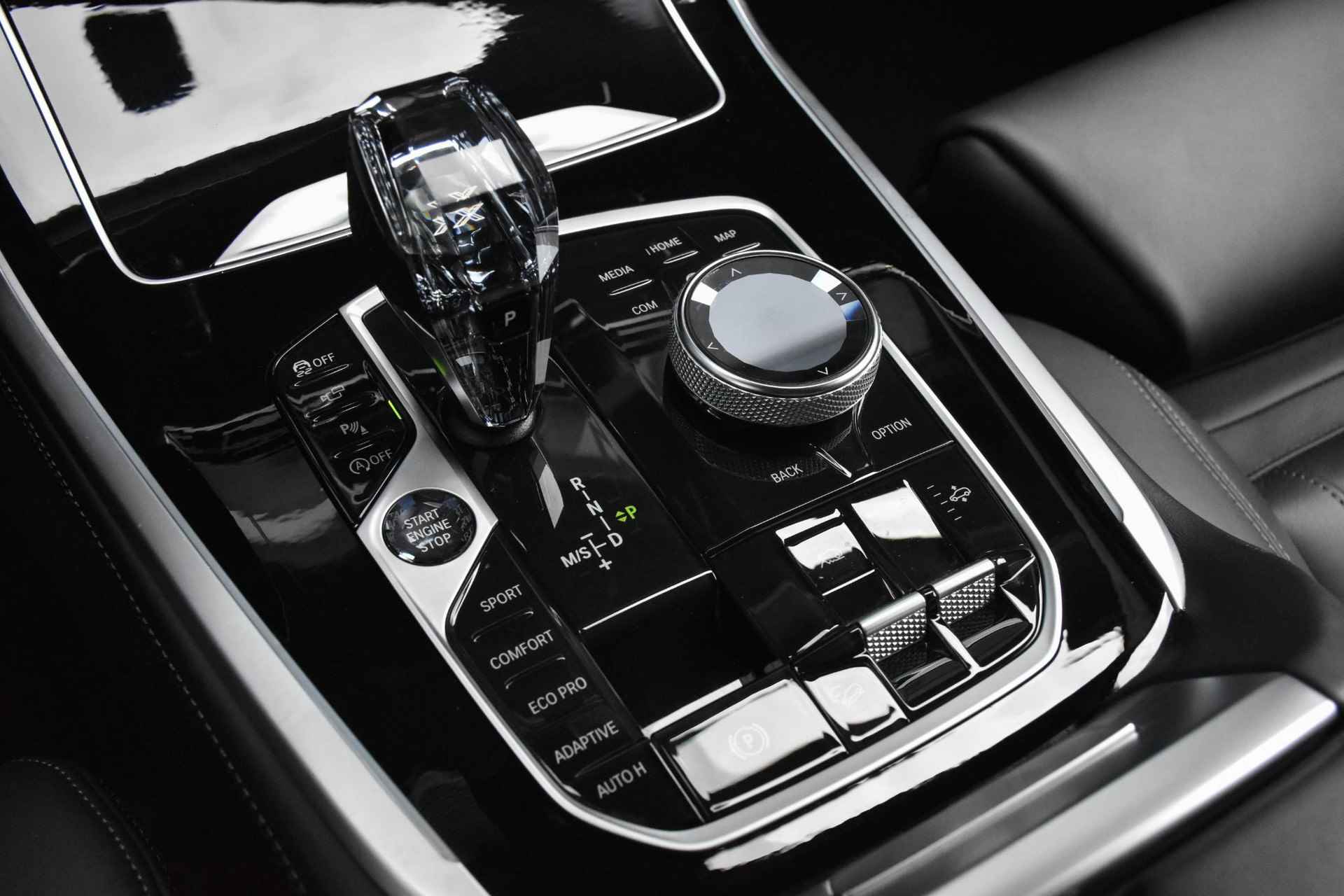 BMW X7 xDrive40i High Executive | Skylounge | Laser | Carplay | ACC - 19/60