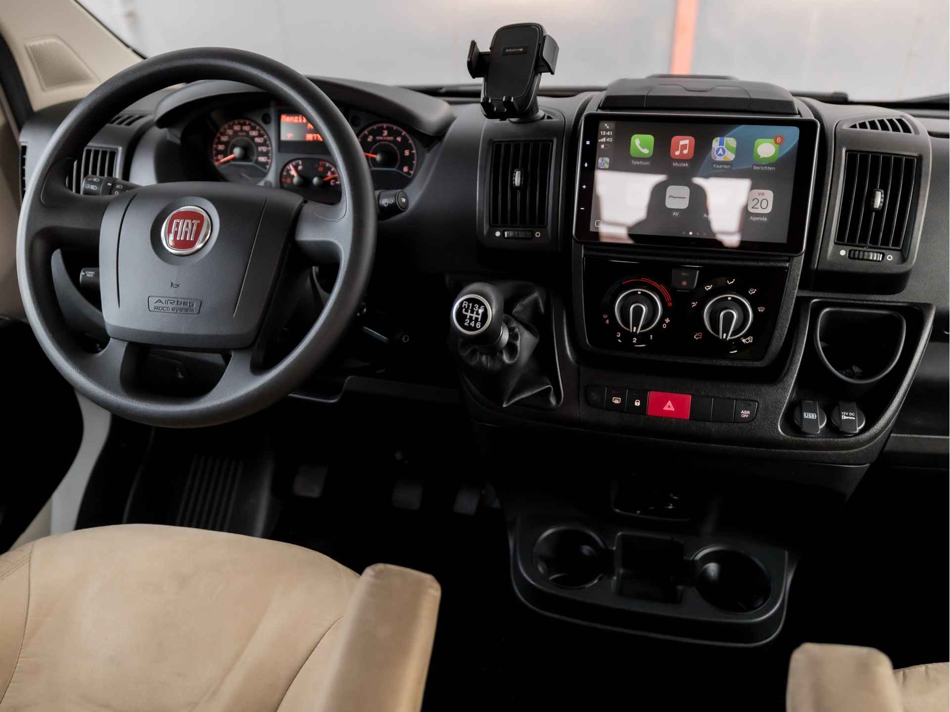 CAPRON A 464 Camper (APPLE CARPLAY, TELEVISIE, INLOOPDOUCHE, CRUISE CONTROL, CAMERA, LICHTMETALEN VELGEN) - 7/42