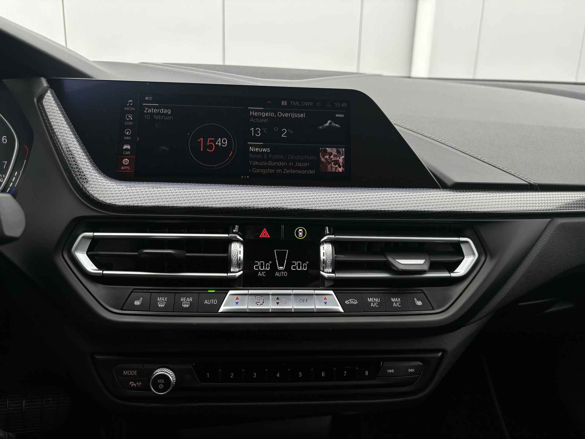 BMW 1-serie 120i Luxury Line | Leder | Apple CarPlay | - 16/26