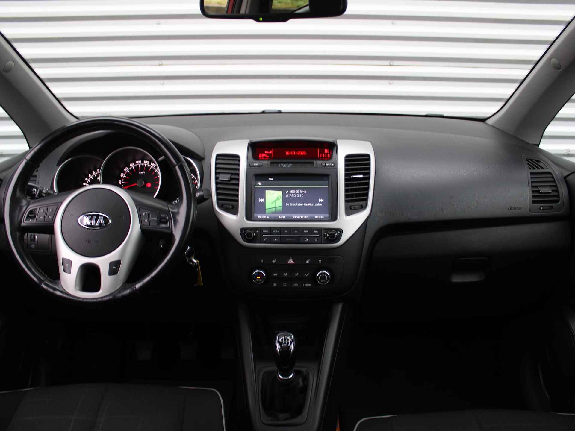 Kia Venga 1.6 CVVT ExecutiveLine | Airco | Panoramadak | Cruise | Camera | 16" LM | - 9/33