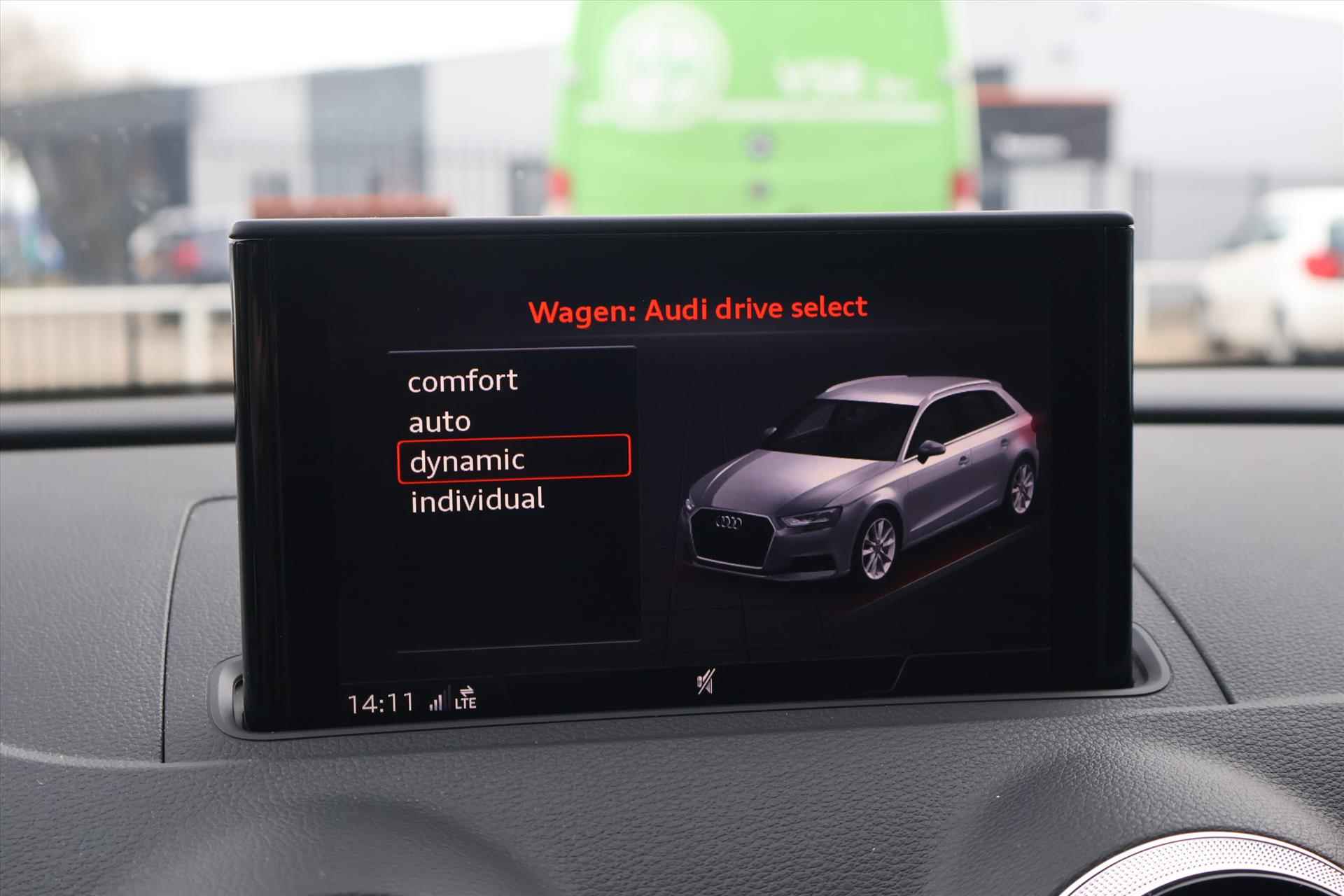 Audi A3 Sportback 1.0 S-Line TFSI 116pk | Carplay | Navi | Cruise | Climate | Parkeersensoren - 27/38