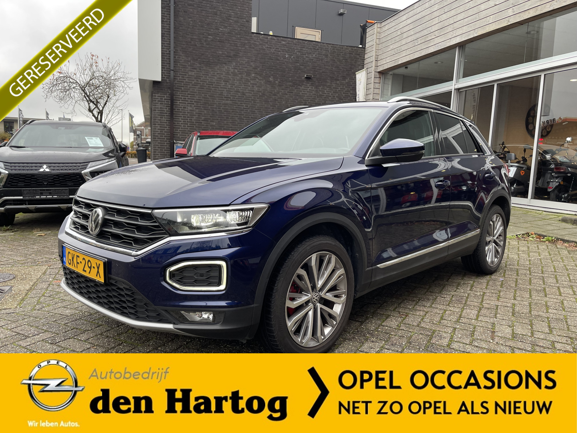 Volkswagen T-Roc 1.5 TSI Sport Business R Automaat/Navi/Dode hoek/digitaal instrumentenpaneel