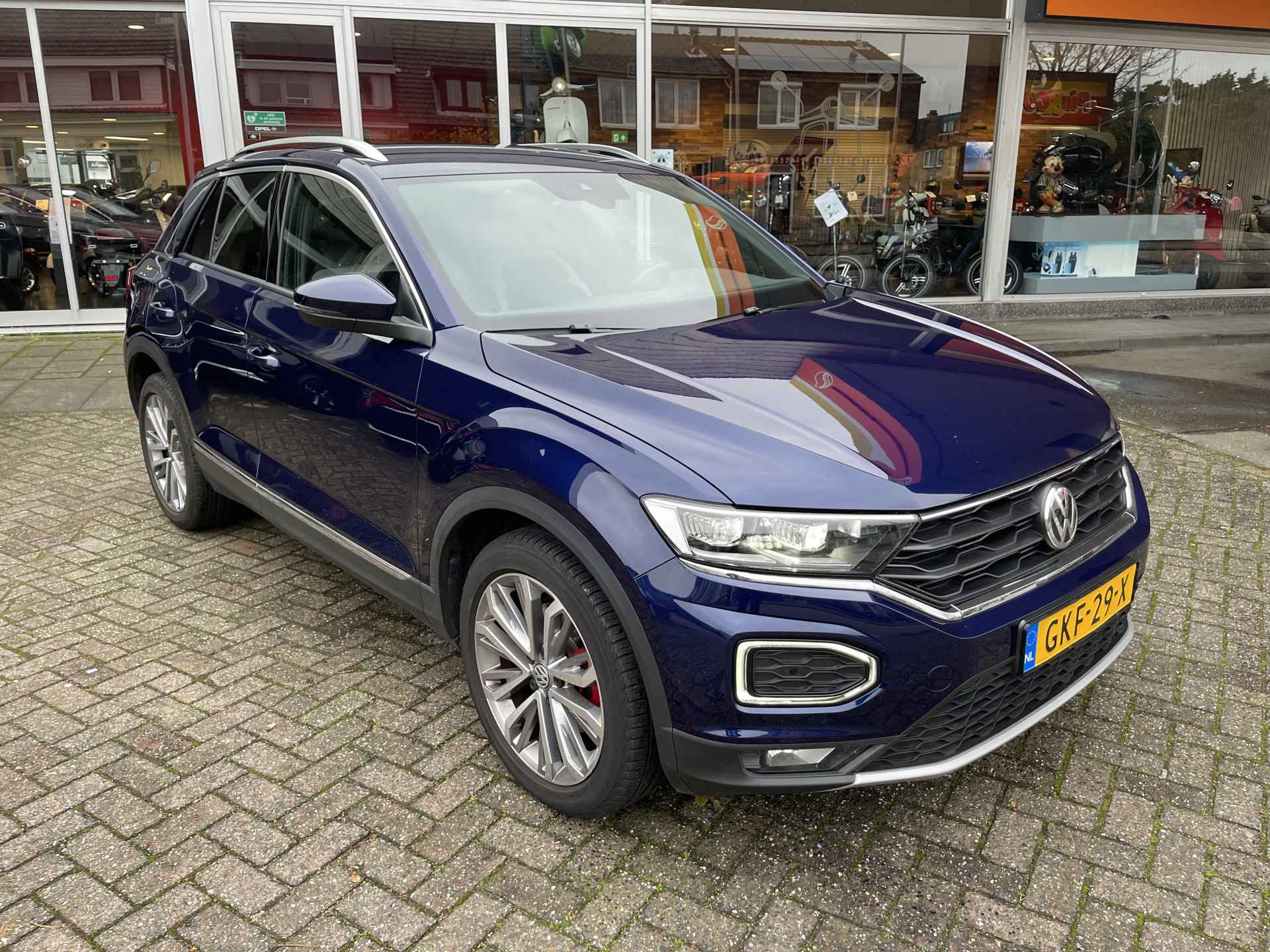 Volkswagen T-Roc 1.5 TSI Sport Business R Automaat/Navi/Dode hoek/digitaal instrumentenpaneel - 8/45