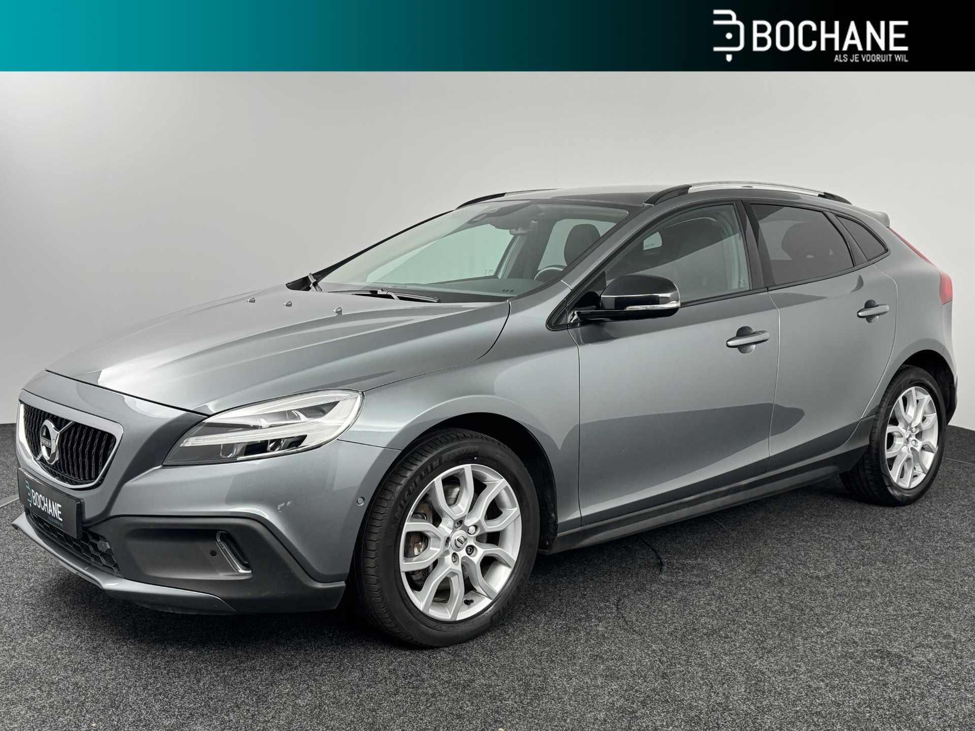 Volvo V40 Cross Country 1.5 T3 Polar+ Luxury | Trekhaak afneembaar | Panoramadak | Stoelverwarming |