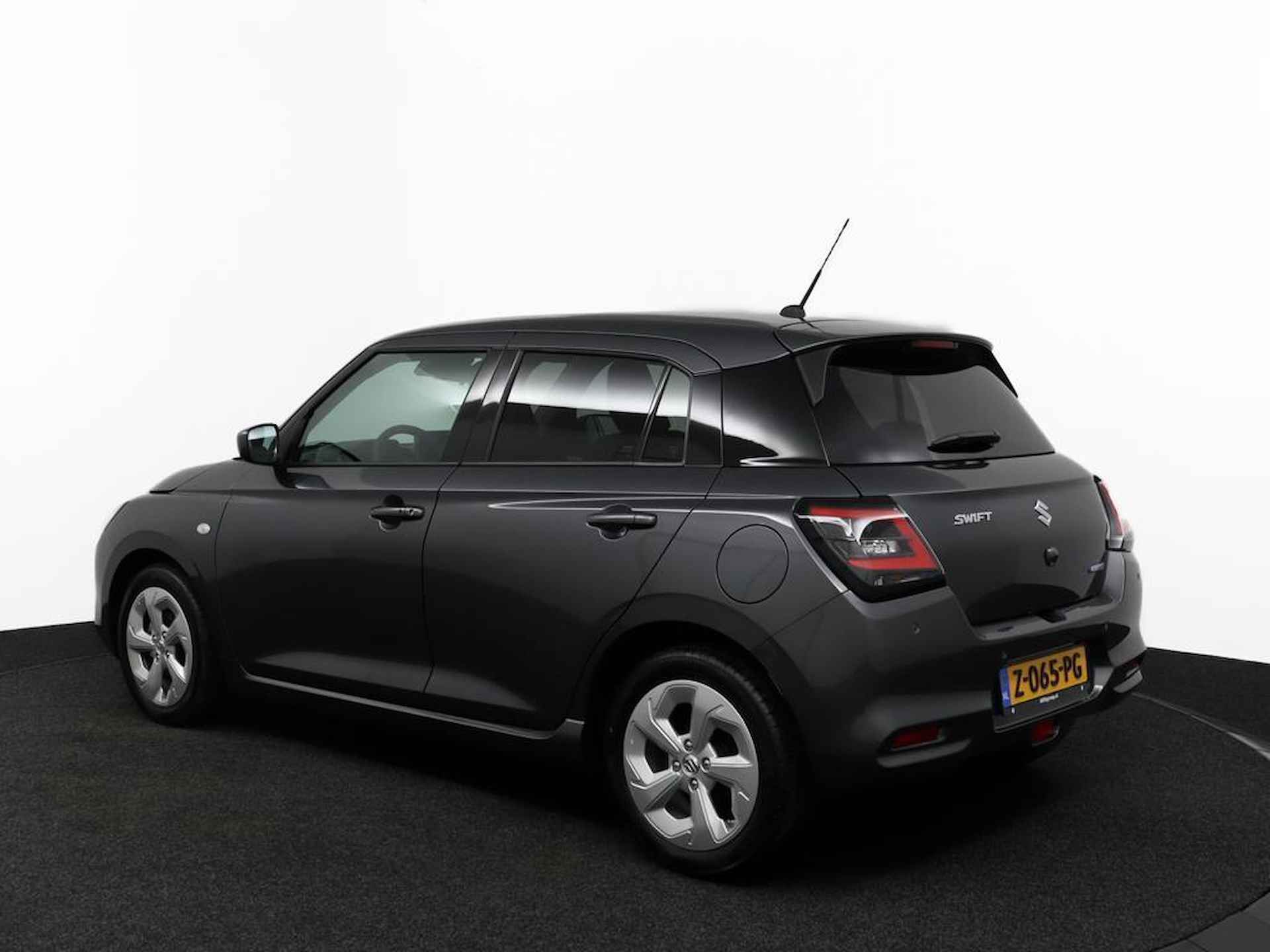 Suzuki Swift 1.2 Select Smart Hybrid | Stoelverwarming | Camera | Parkeersensoren | Apple CarPlay | AndroidAuto | 6 jaar garantie! | - 12/51