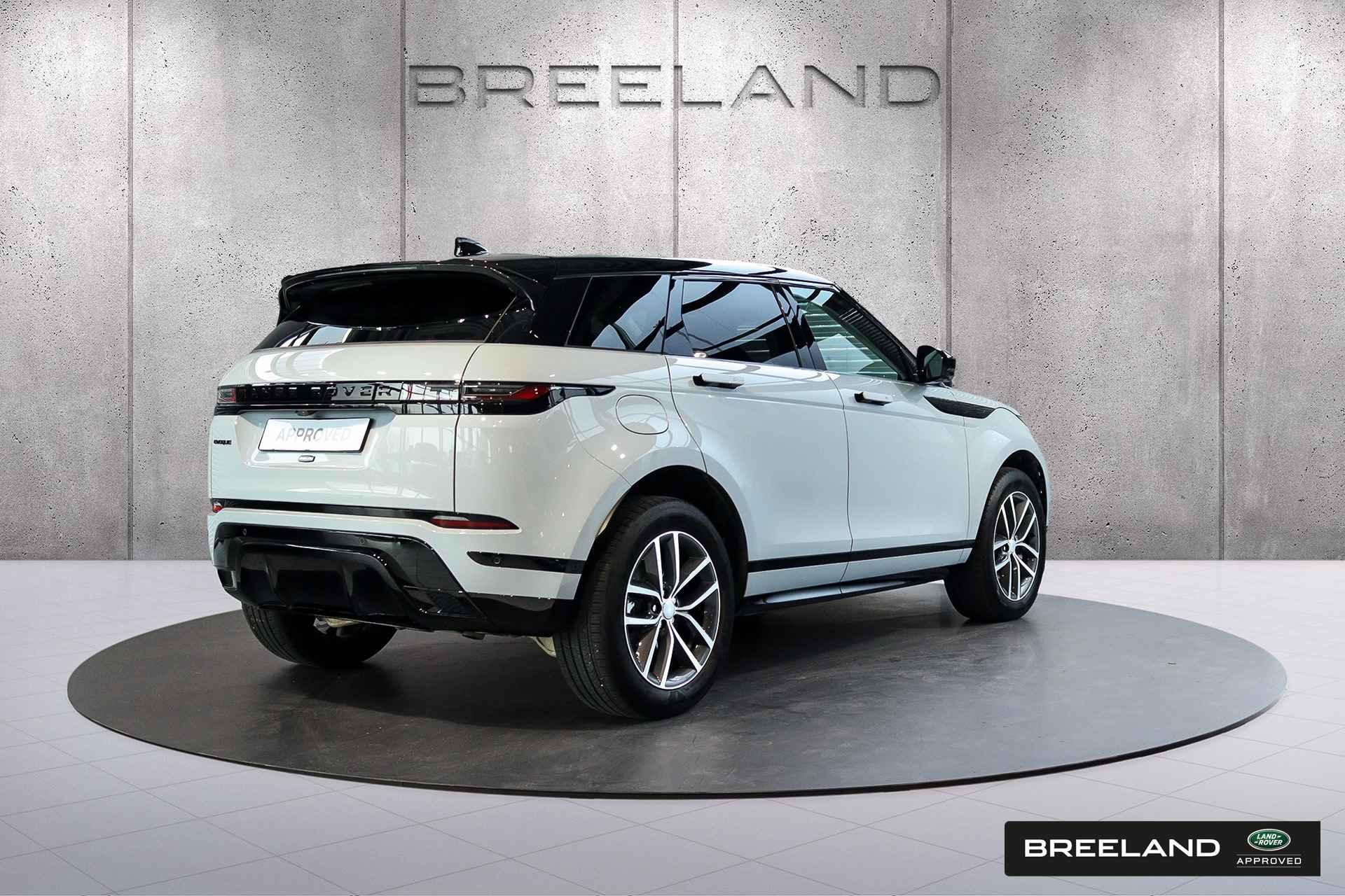 Land Rover Range Rover Evoque P300e Dynamic SE | Panoramadak | 360° Camera | Cold Climate Pack - 2/37