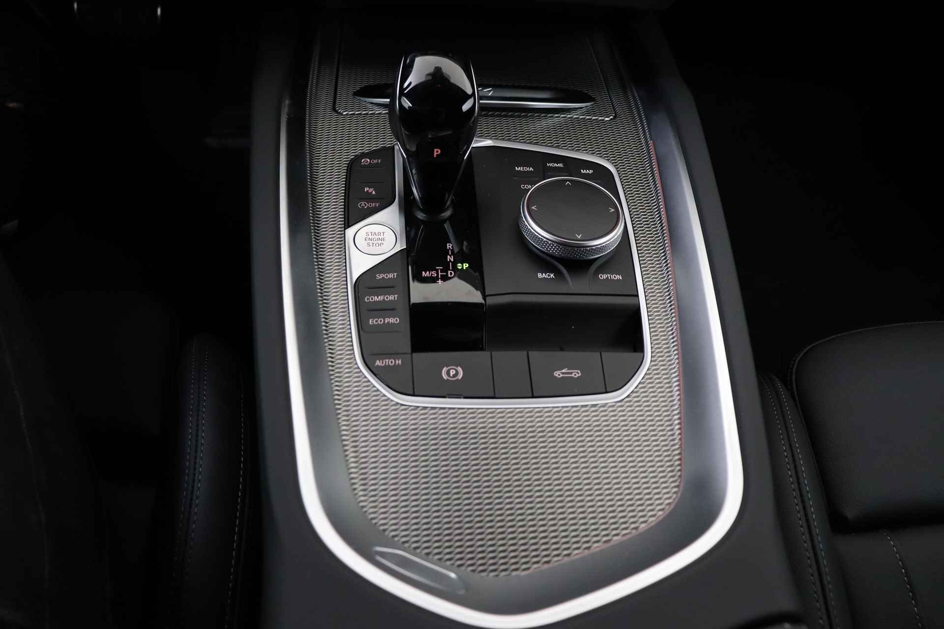 BMW Z4 Roadster sDrive20i High Executive M Sport Automaat / M Sportstoelen / Adaptieve LED / Active Cruise Control / M Sportonderstel / Harman Kardon / Parking Assistant - 29/62