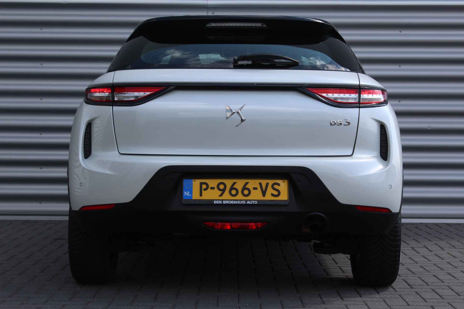 DS DS 3 Crossback 1.2 PURETECH 100PK MONTMARTRE / NAVI / CLIMA / LED / PDC / 17" LMV / PARELMOER / BLUETOOTH / CRUISECONTROL / 1E EIGENA - 8/33