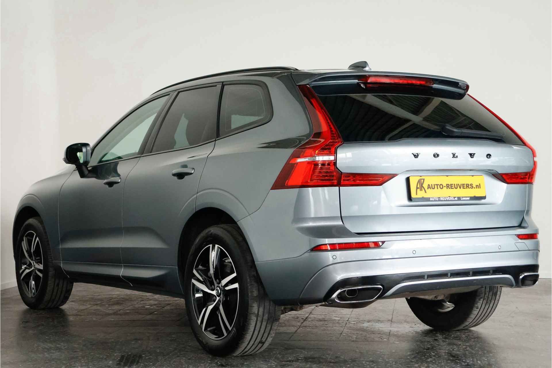 Volvo XC60 2.0 D4 Momentum / LED / Pilot assist / DAB / CarPlay - 5/33