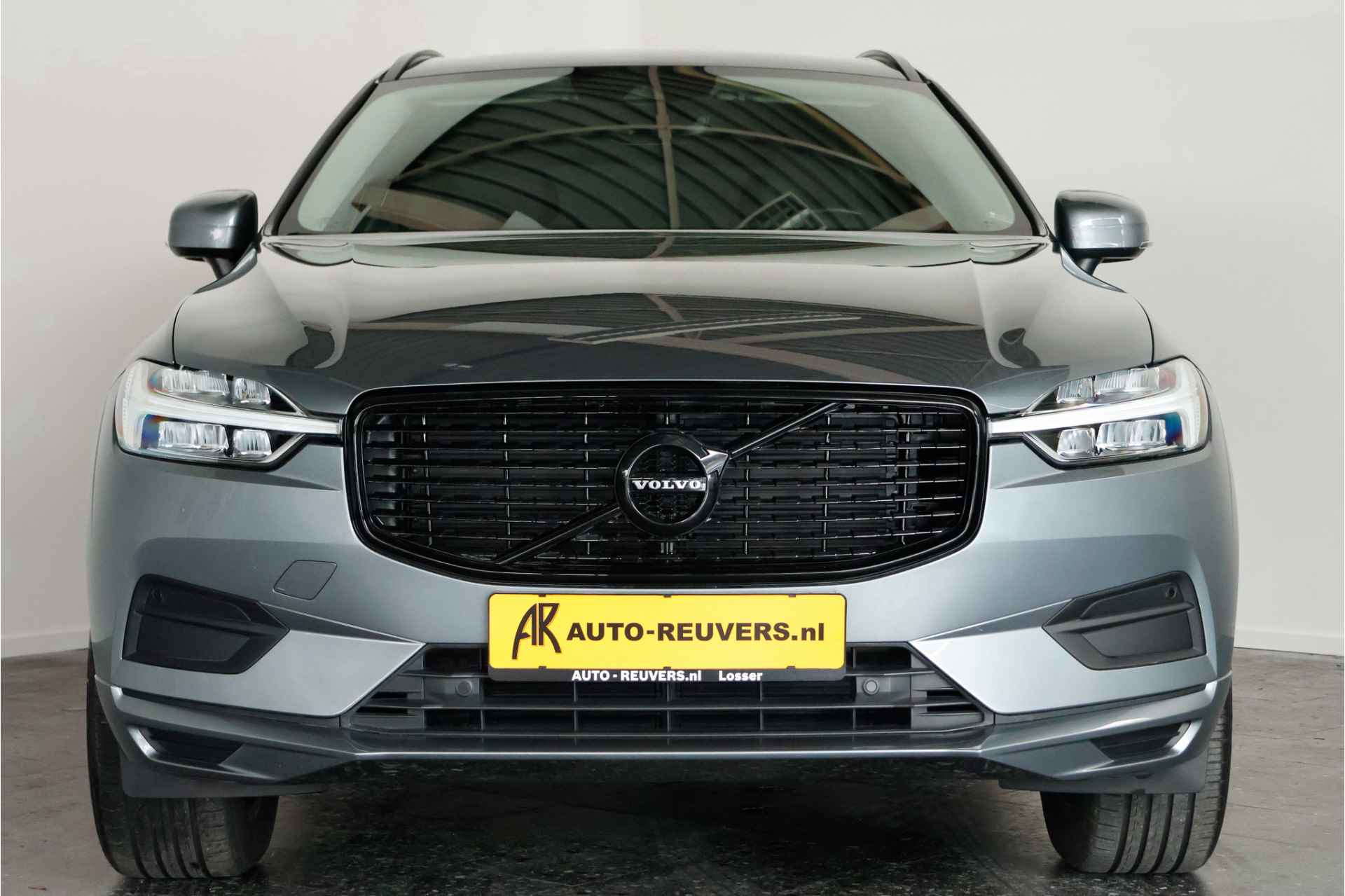 Volvo XC60 2.0 D4 Momentum / LED / Pilot assist / DAB / CarPlay - 7/33