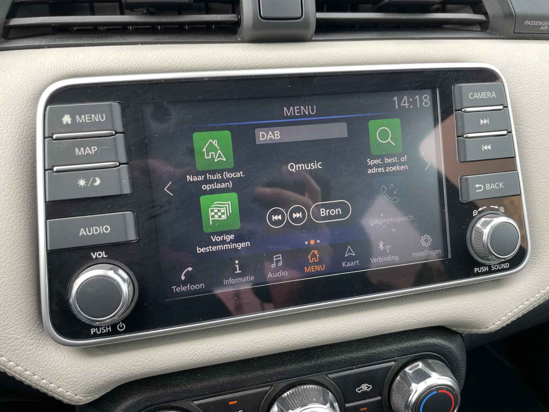 Nissan Micra 1.0 IG-T 100 N-Connecta | Navigatie | Carplay | Sensoren | Camera | Velgen - 32/35