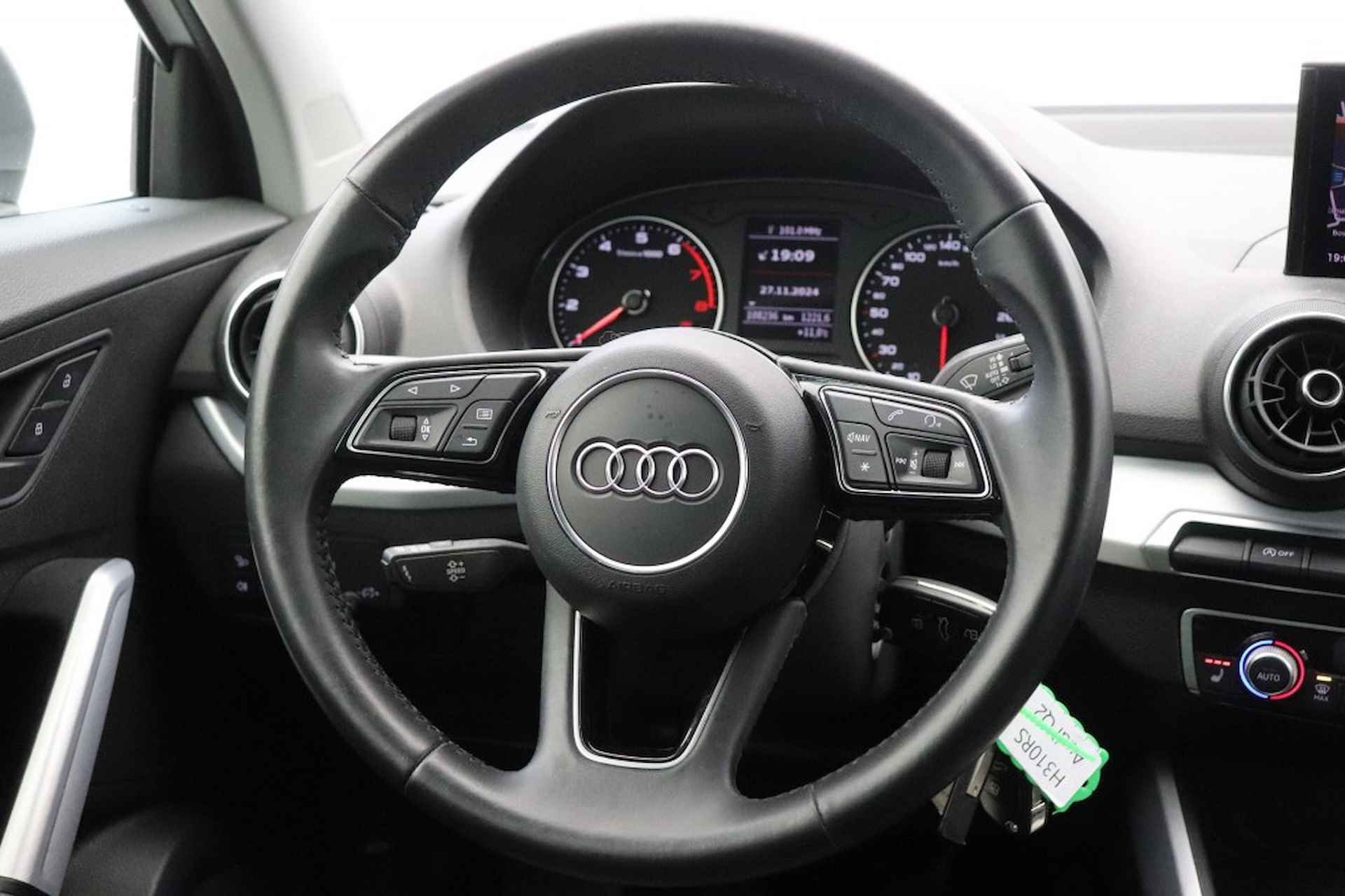 AUDI Q2 30 TFSI Epic - Clima, Navi, Stoelverwarming - 12/26