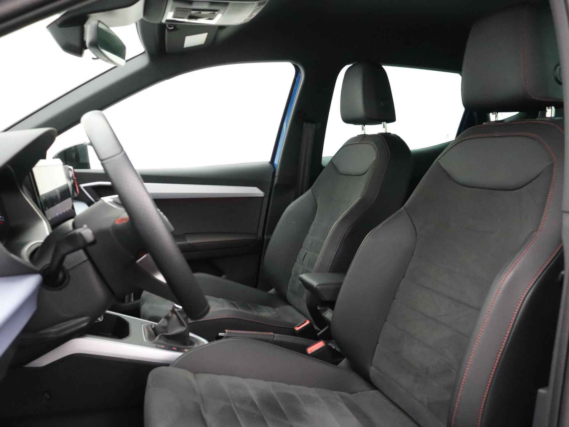 SEAT Arona 1.0 TSI FR Business Intense 95 pk | Stoelverwarming | Camera | ACC | Parkeersensoren | Park Assist - 9/36