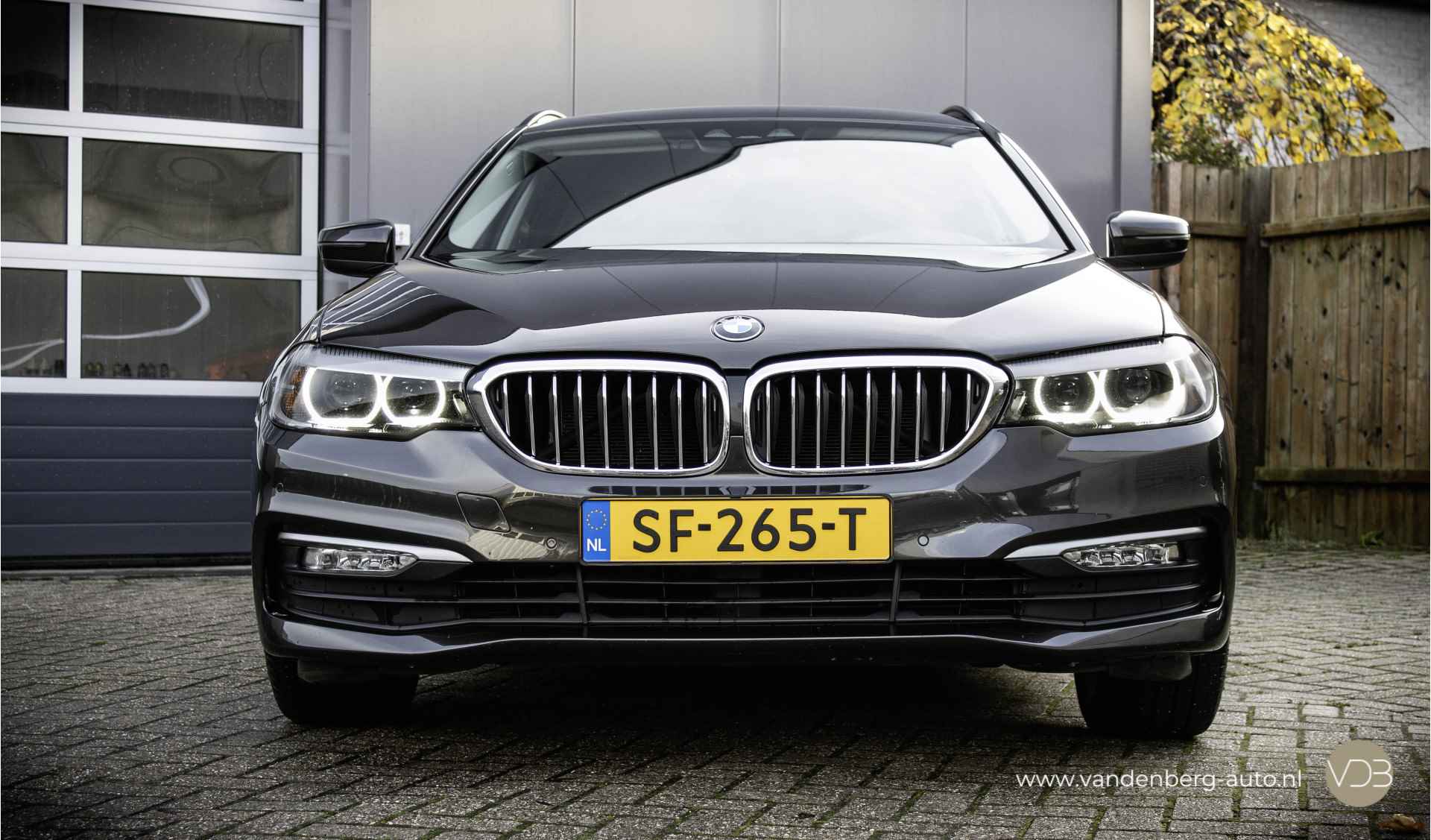 BMW 5 Serie Touring 520i Executive Leer 20inch Origineel NL - 5/16