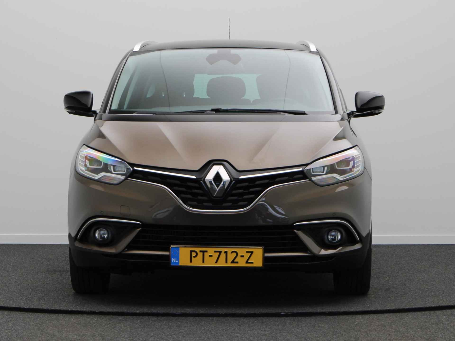 Renault Grand Scénic 130pk TCe Bose | Navigatie | Parkeersensoren voor en achter met achteruitrijcamera | Dodehoek Detectie | Climate Control | - 6/45