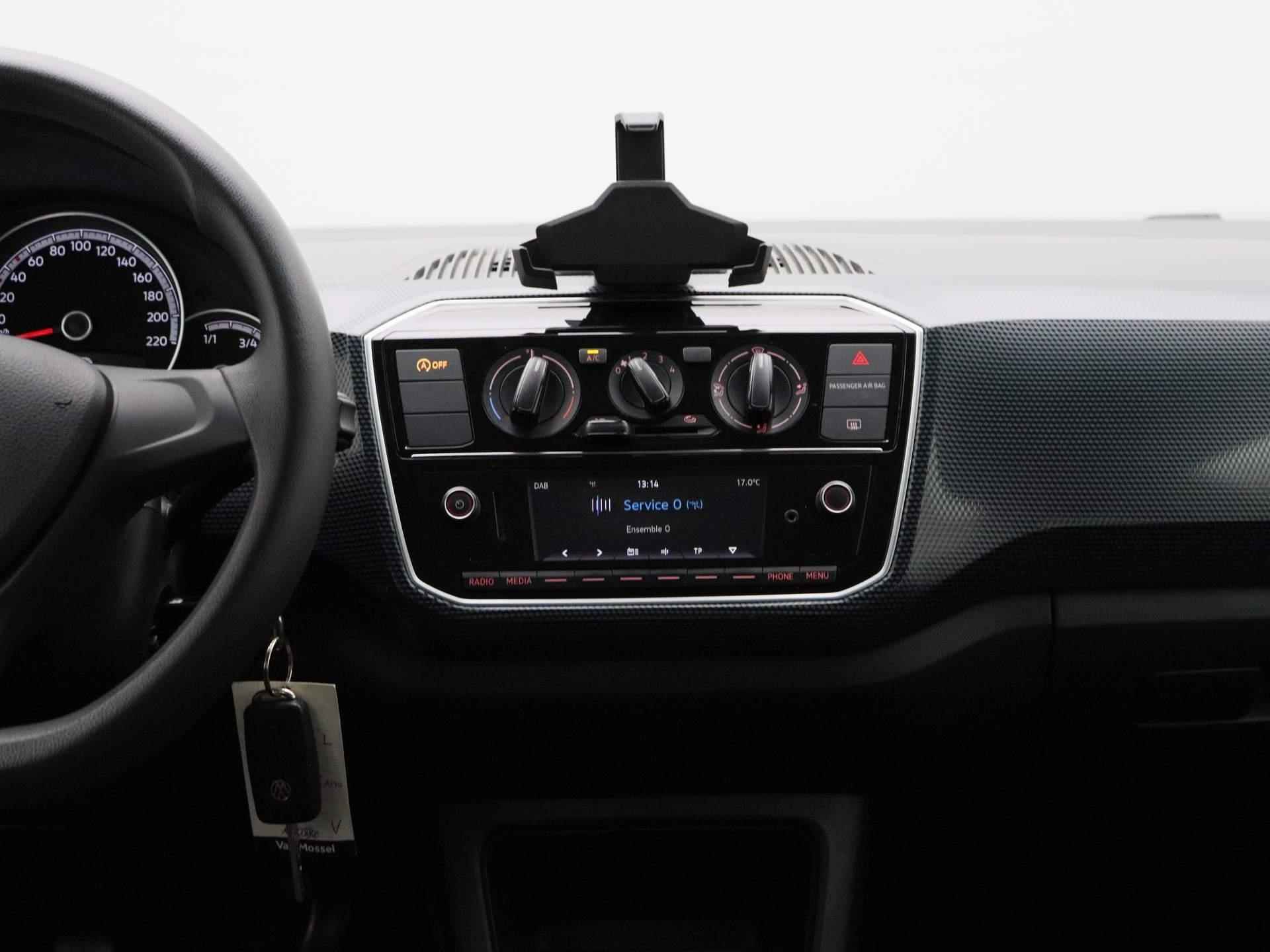 Volkswagen Up! 1.0 BMT move up! 60 PK | Airco | Maps & More | DAB | Bluetooth | Elektrische Ramen | - 10/25