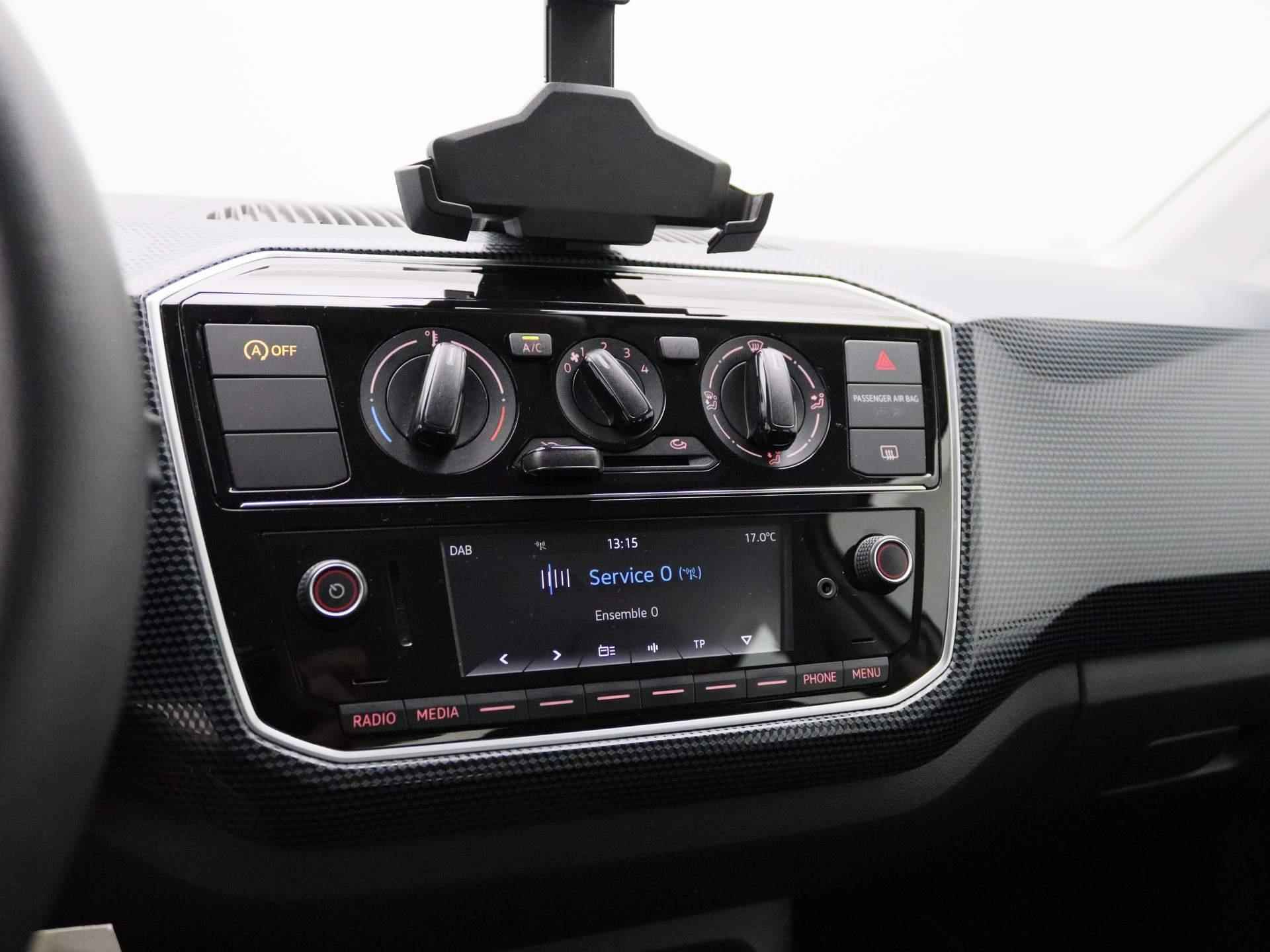 Volkswagen Up! 1.0 BMT move up! 60 PK | Airco | Maps & More | DAB | Bluetooth | Elektrische Ramen | - 18/25