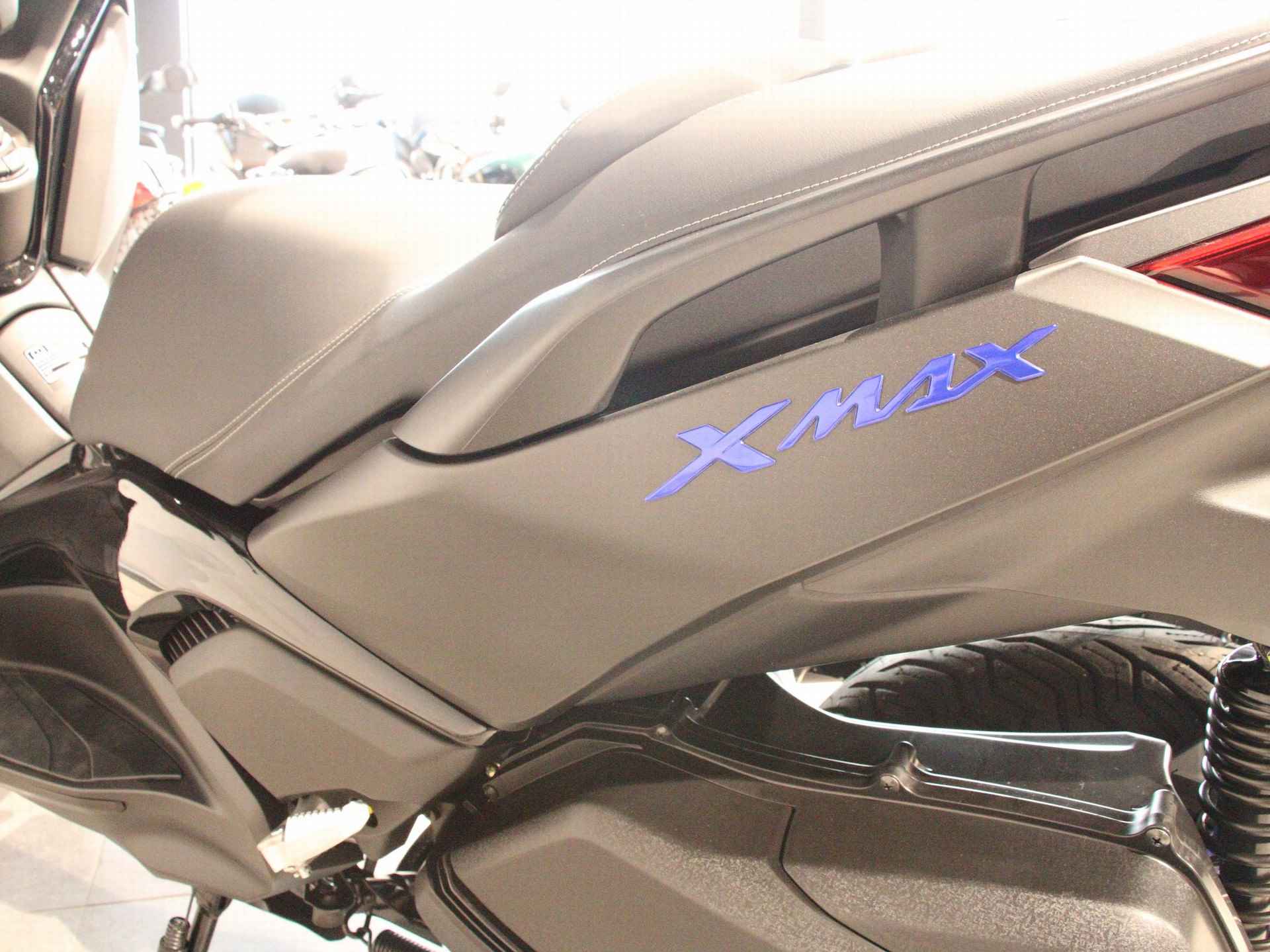 Yamaha X MAX 300 - 13/13