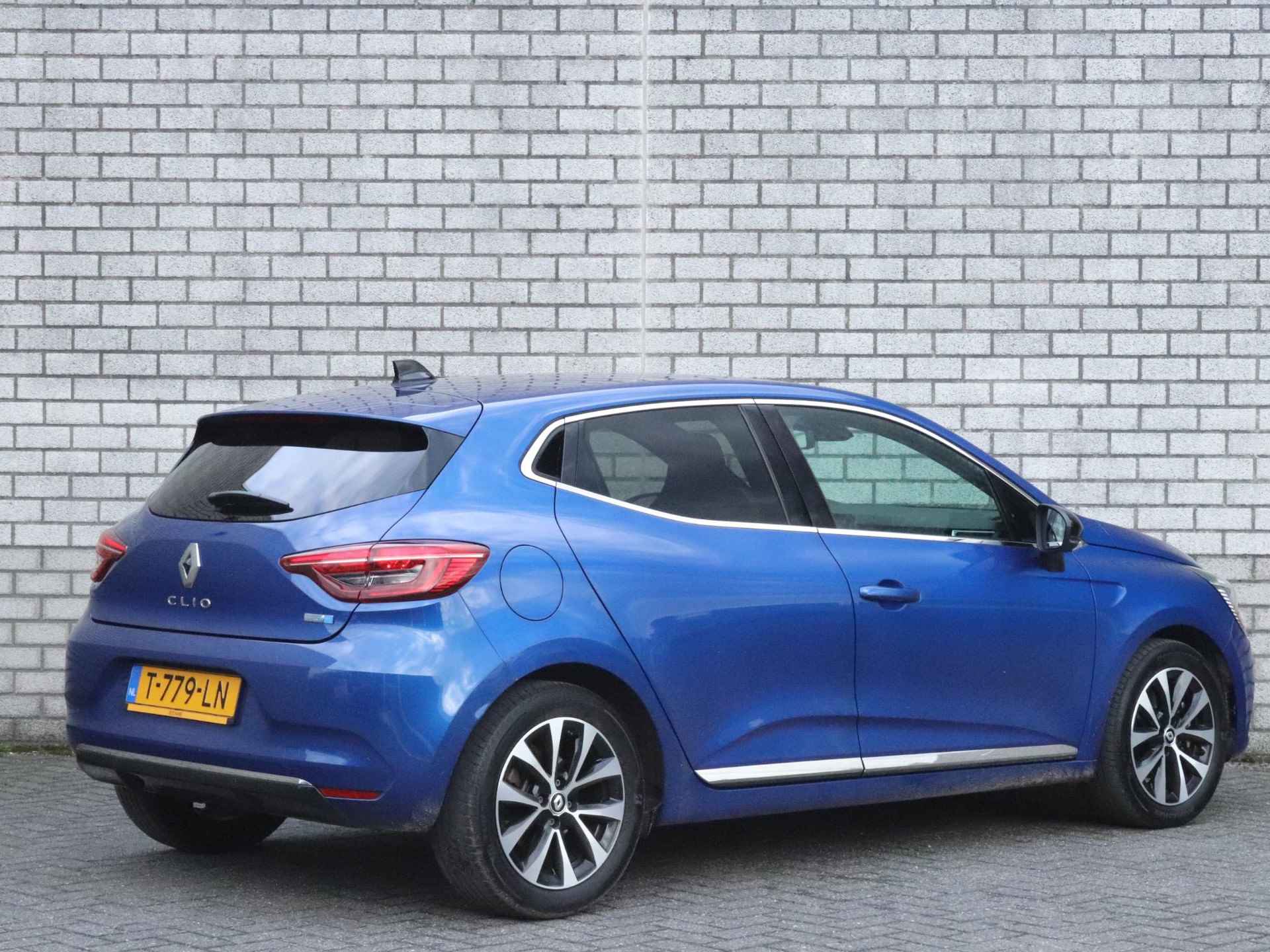 Renault Clio 1.6 E-Tech Full Hybrid 145 Techno | 360° Camera | Navigatie | Parkeersensoren V+A | - 3/36