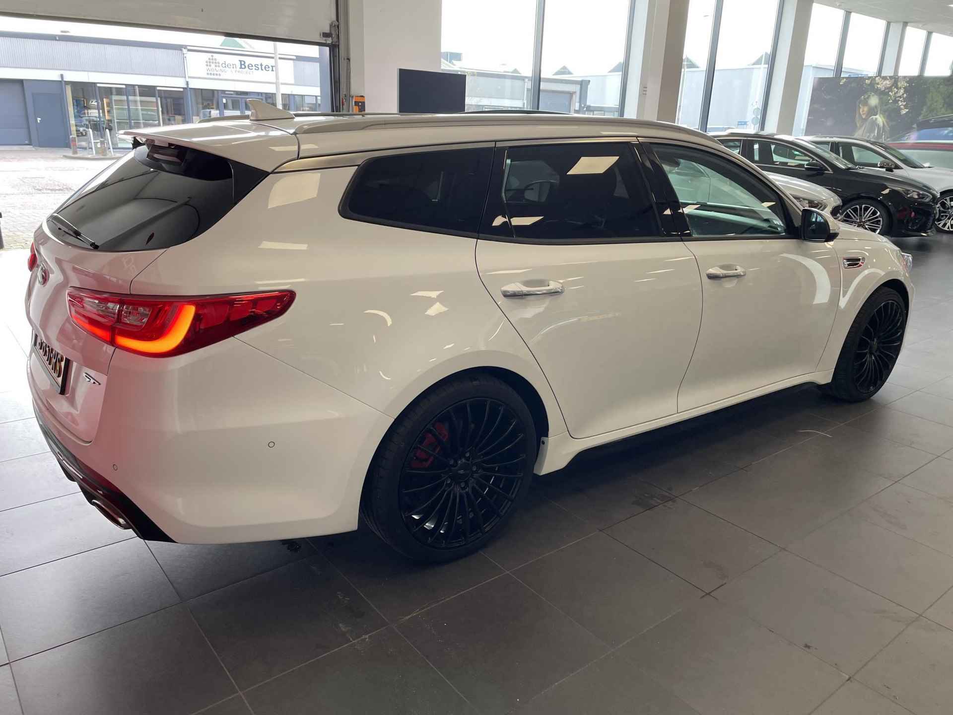 Kia Optima Sportswagon 2.0 T-GDi GT benzine 245PK! 360" camera, Harman Kardon Full option. - 25/36