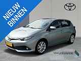 Toyota Auris 1.8 Hybrid Lease