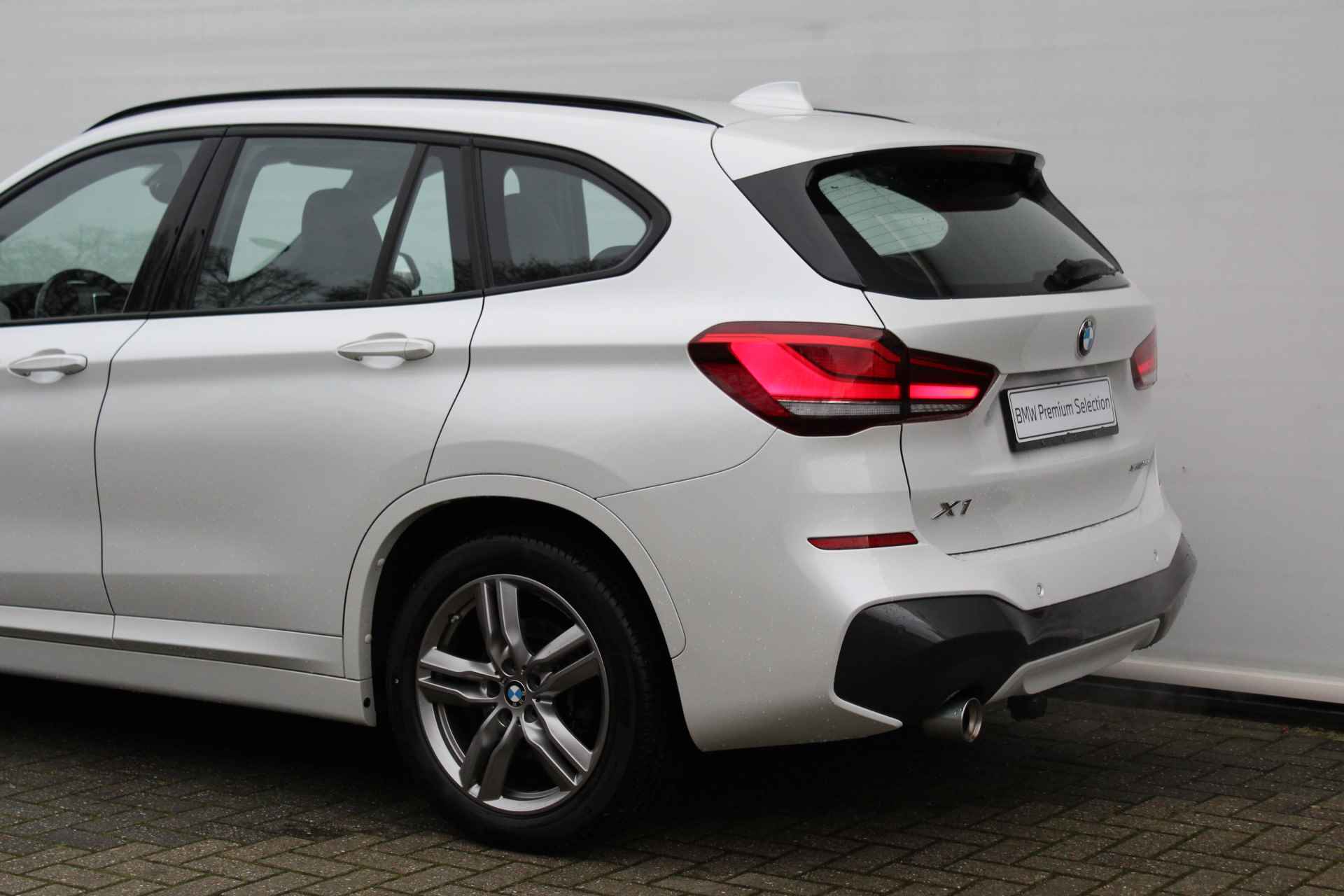 BMW X1 xDrive25e M Sport Automaat / Trekhaak / Sportstoelen / LED / Stoelverwarming / PDC achter / Navigatie / Cruise Control - 8/32