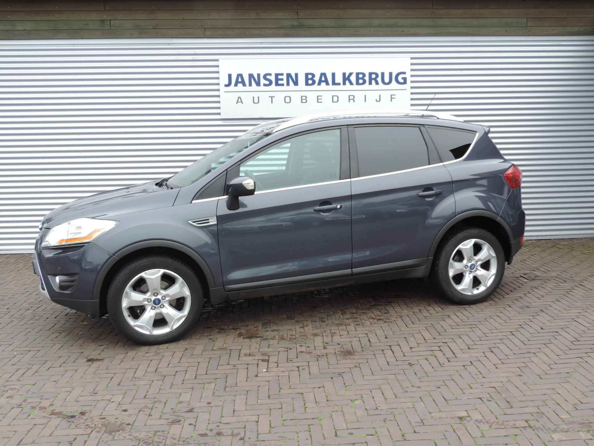 Ford Kuga 2.0 TDCi Titanium - 2/25