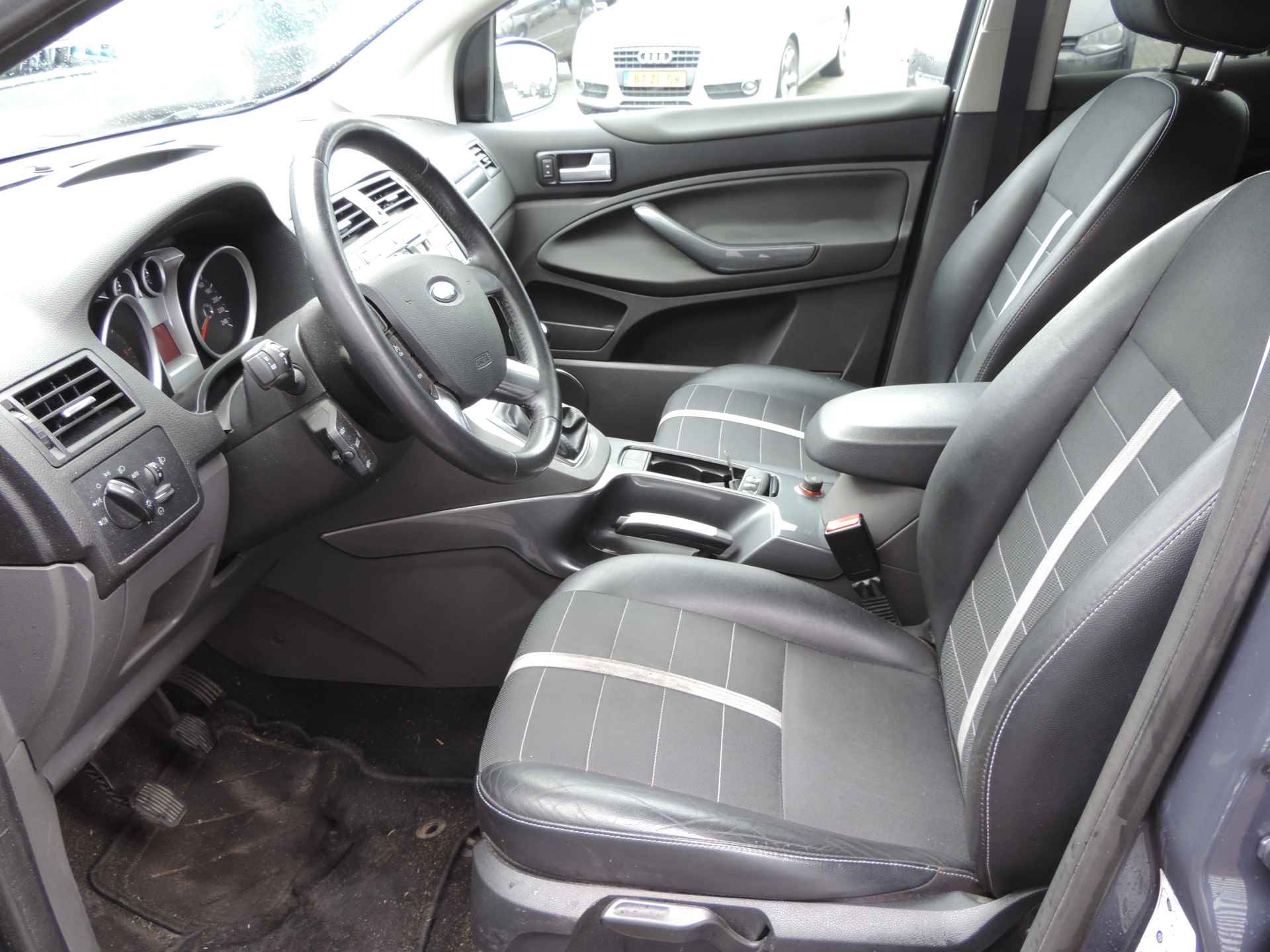 Ford Kuga 2.0 TDCi Titanium - 11/25