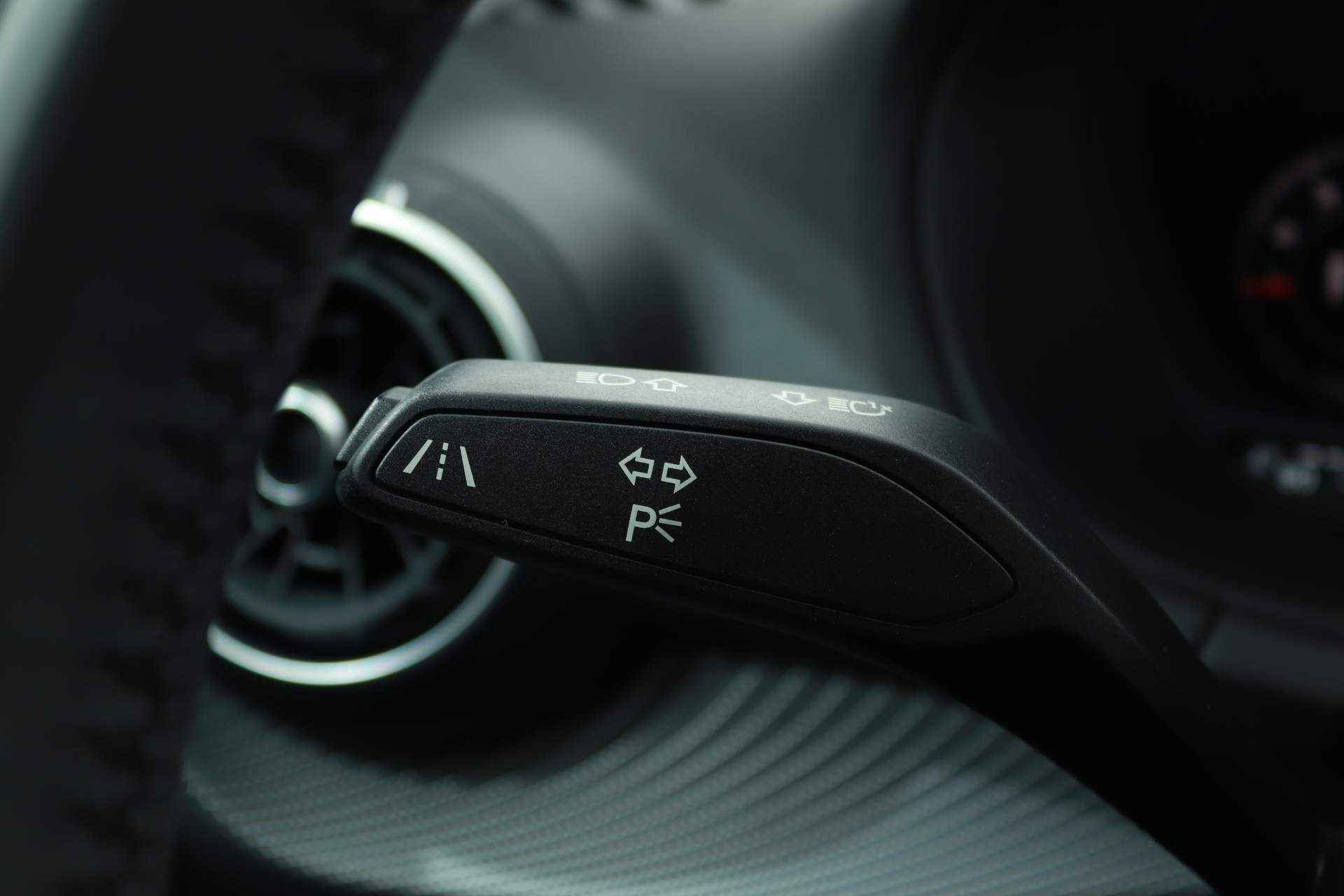 Audi Q2 35 TFSI 150PK EPIC S-TRONIC | Navi | Clima | Virtual Cockpit | Camera - 34/45