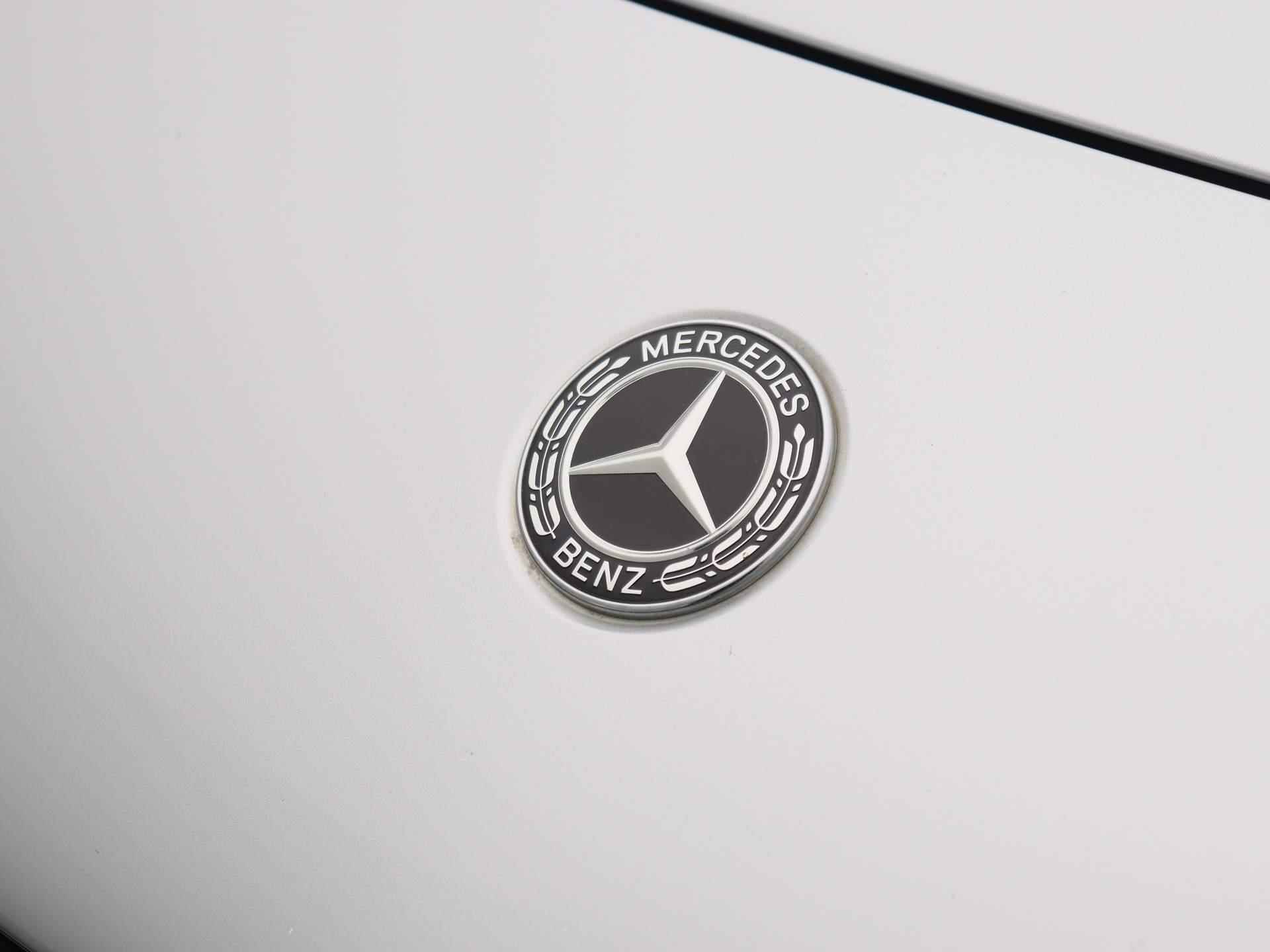 Mercedes-Benz B-klasse 180d Advantage | Navi | Cruise | PDC V+A | Keyless | Camera | Half-Leder | Style-pakket | Elektrisch bedienbare achterklep | - 40/42