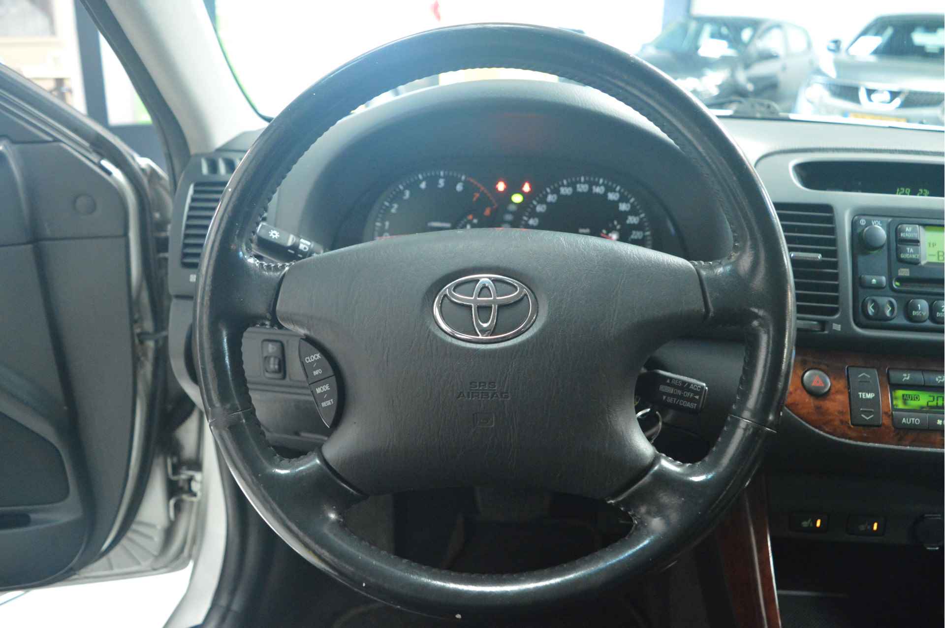 Toyota Camry 2.4-16V VVT-i Linea Sol // CLIMA // CRUISE // LEDER // TREKHAAK // YOUNGTIMER // - 18/25