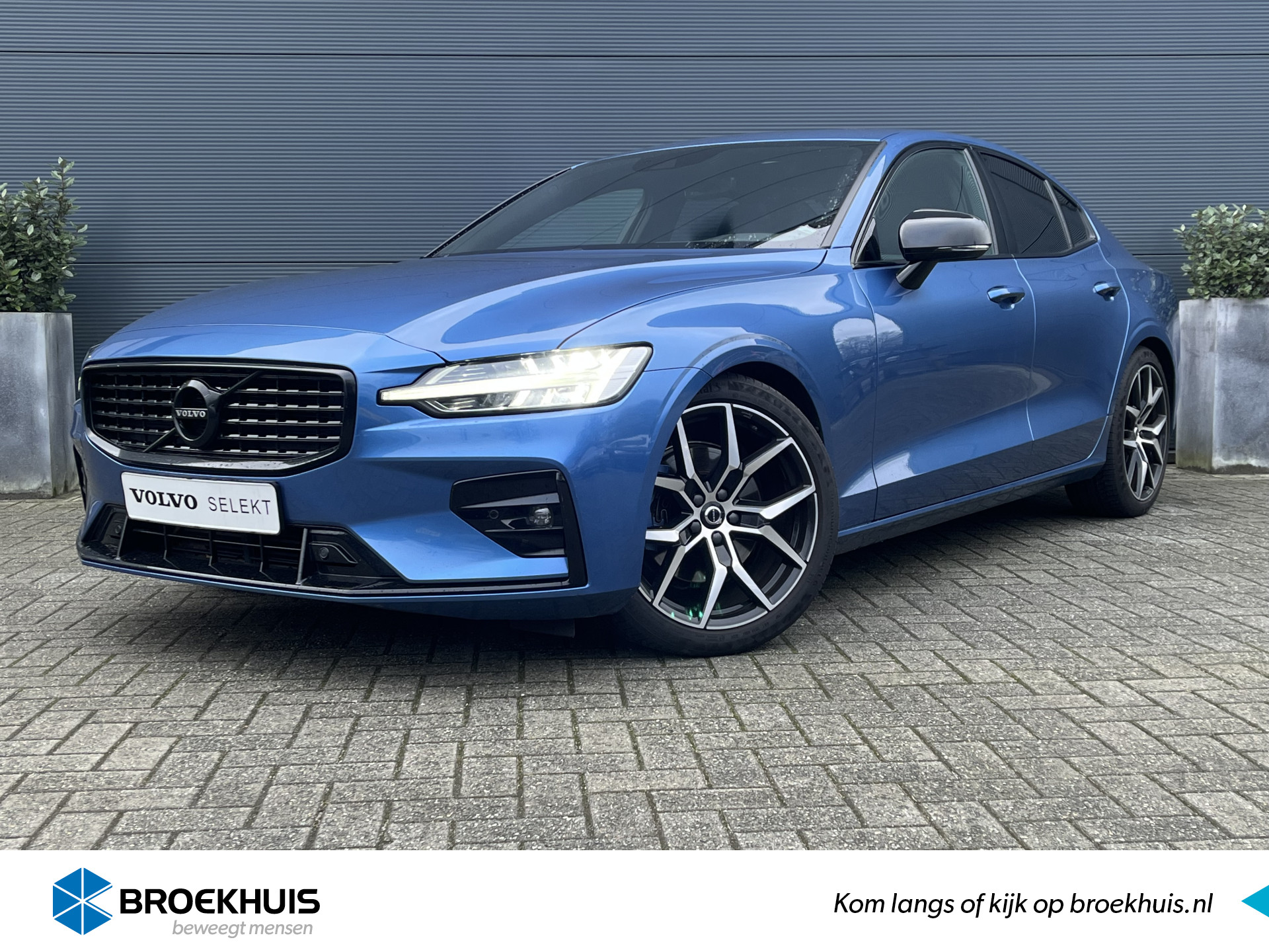 Volvo S60 2.0 T4 R-Design | Panoramadak | Harman/Kardon | Standkachel | Camera |