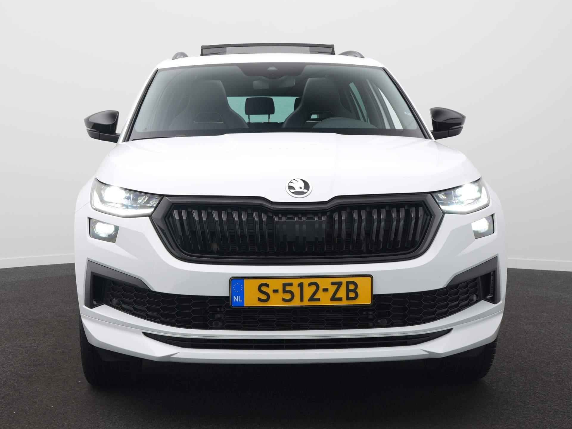 Skoda Kodiaq 1.5 TSI Sportline Business 7p. Navi / Clima / Adaptive Cruise / Achteruitrijcamera / Trekhaak / Ambiance Verlichting - 2/65