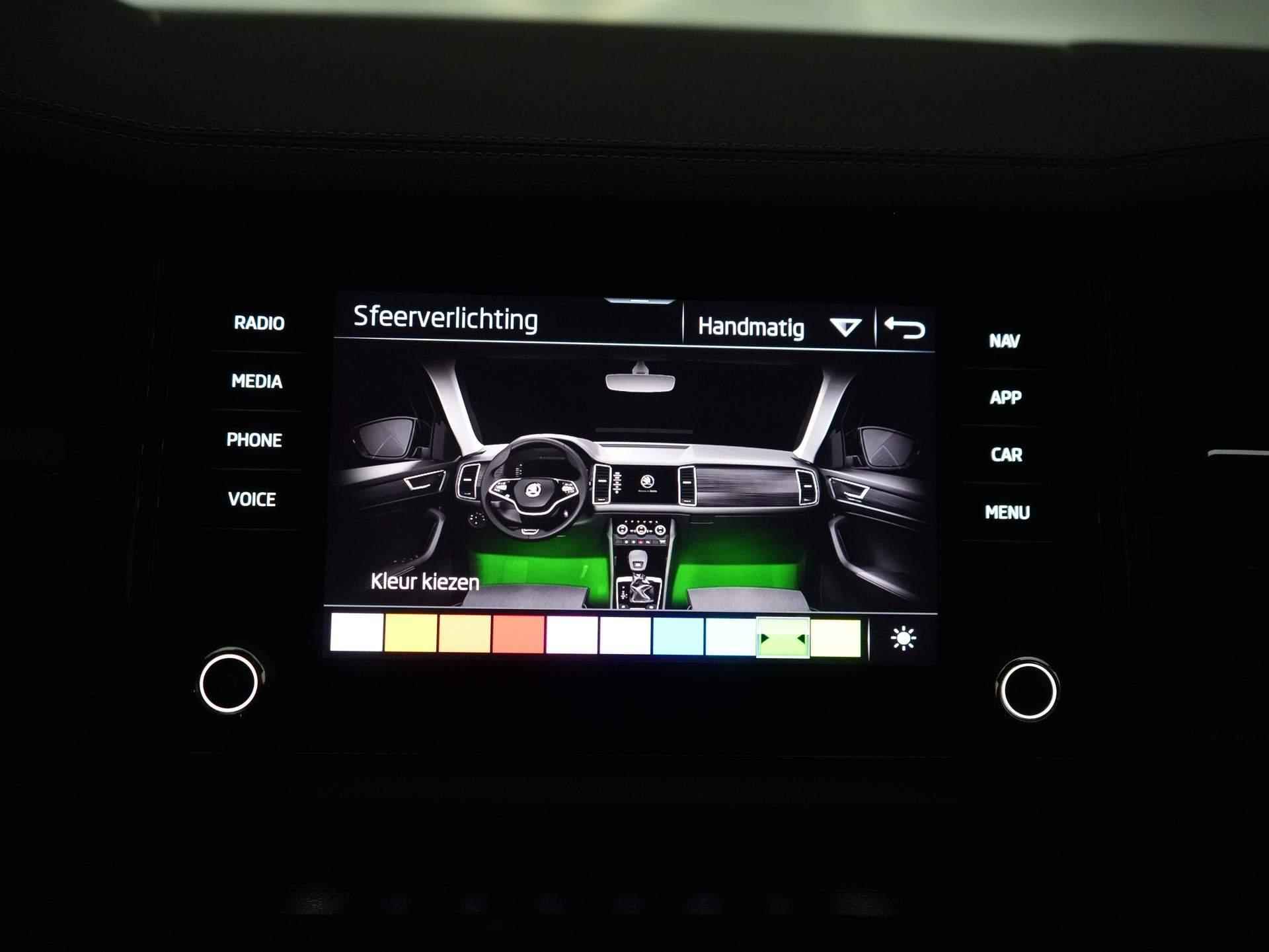 Skoda Kodiaq 1.5 TSI Sportline Business 7p. Navi / Clima / Adaptive Cruise / Achteruitrijcamera / Trekhaak / Ambiance Verlichting - 27/65