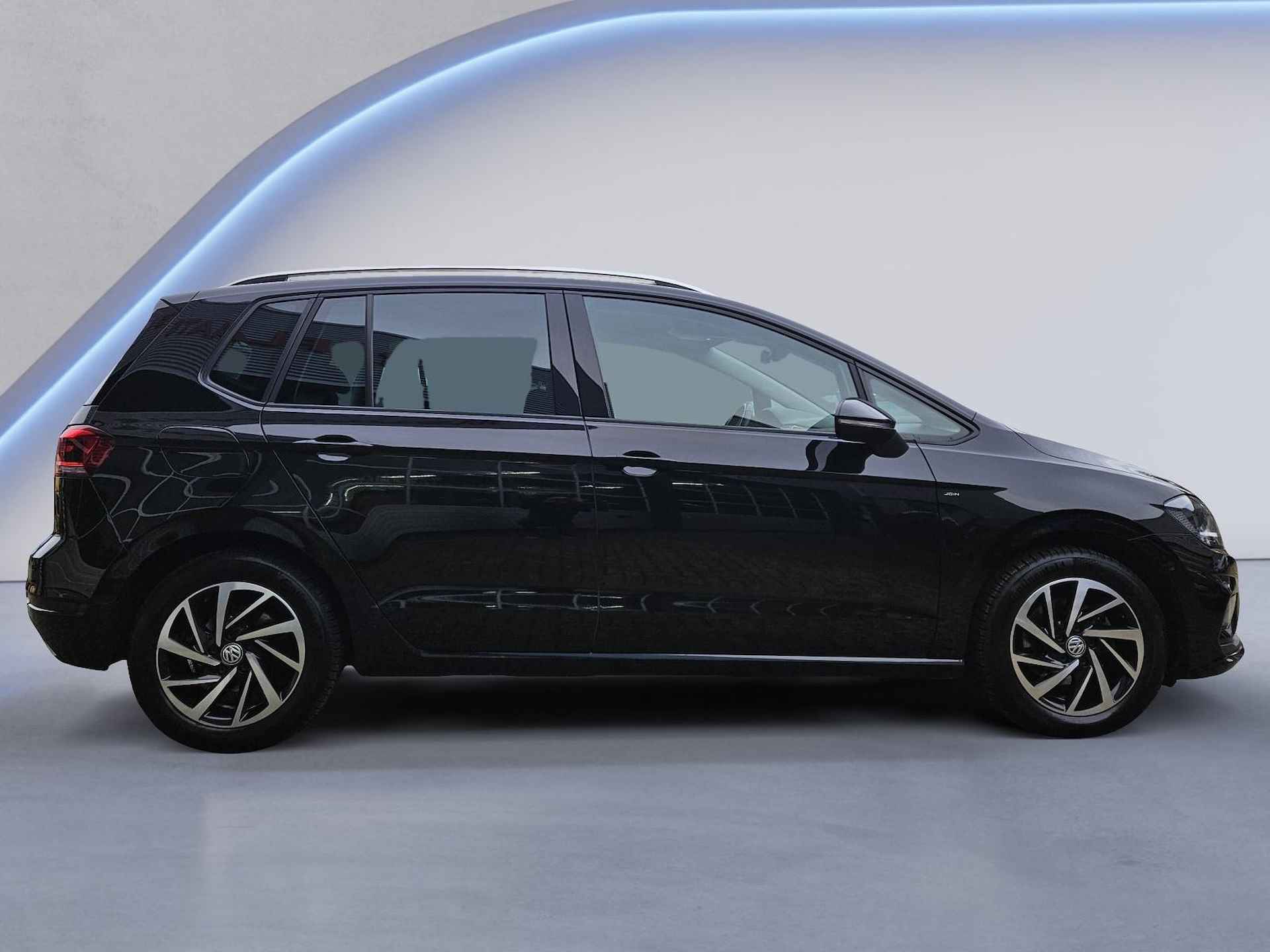 Volkswagen Golf Sportsvan 1.5 TSI ACT Highline /Apple Carplay/Parkeersens. Rondom/Dodehoek detectie/front&lane assist/Adaptief Cruise Control/Clima Control/Stoelverw./(MET GARANTIE*) - 5/41