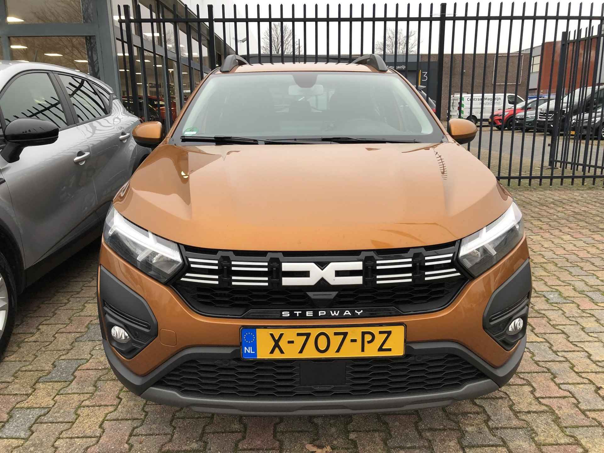 Dacia Sandero Stepway 1.0 TCe 100 ECO-G Expression - 3/20