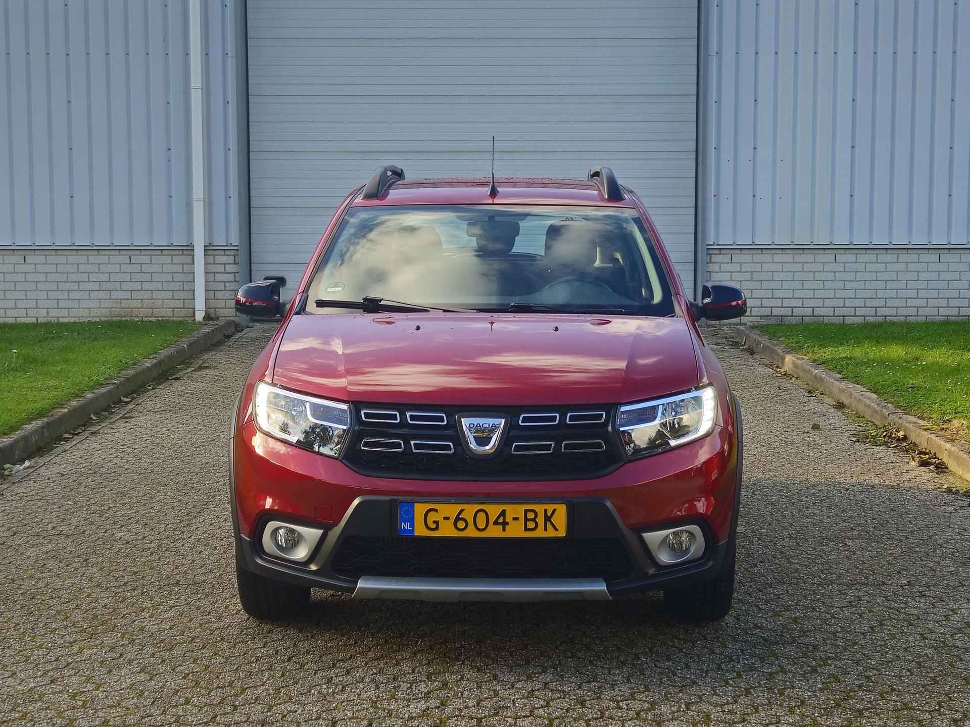 Dacia Sandero 0.9 TCe Tech Road / 1e Eigenaar / All Season Banden / Navigatie / Airco / Parkeersensoren / - 24/35