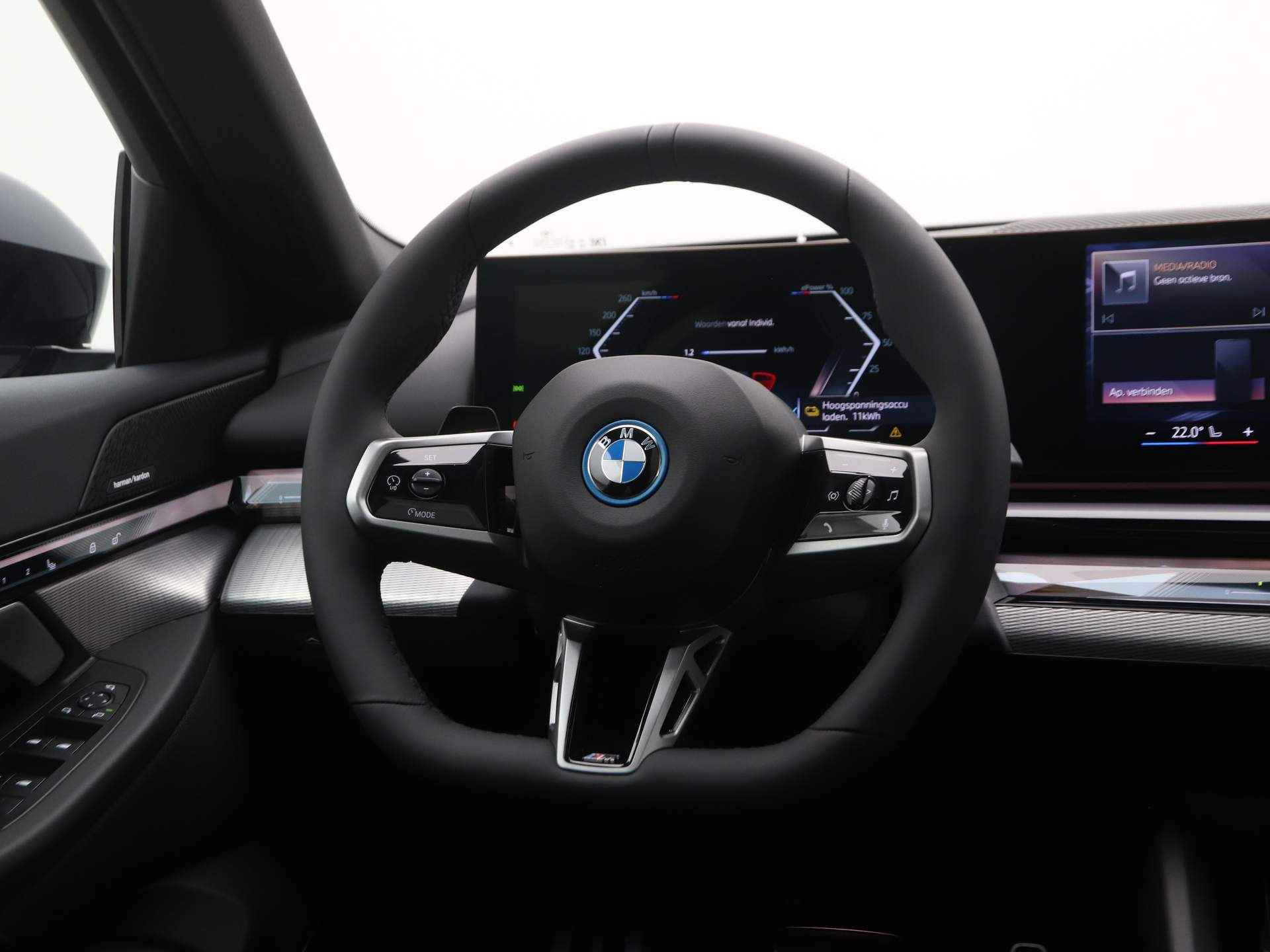 BMW i5 eDrive40 84 kWh - 3/23