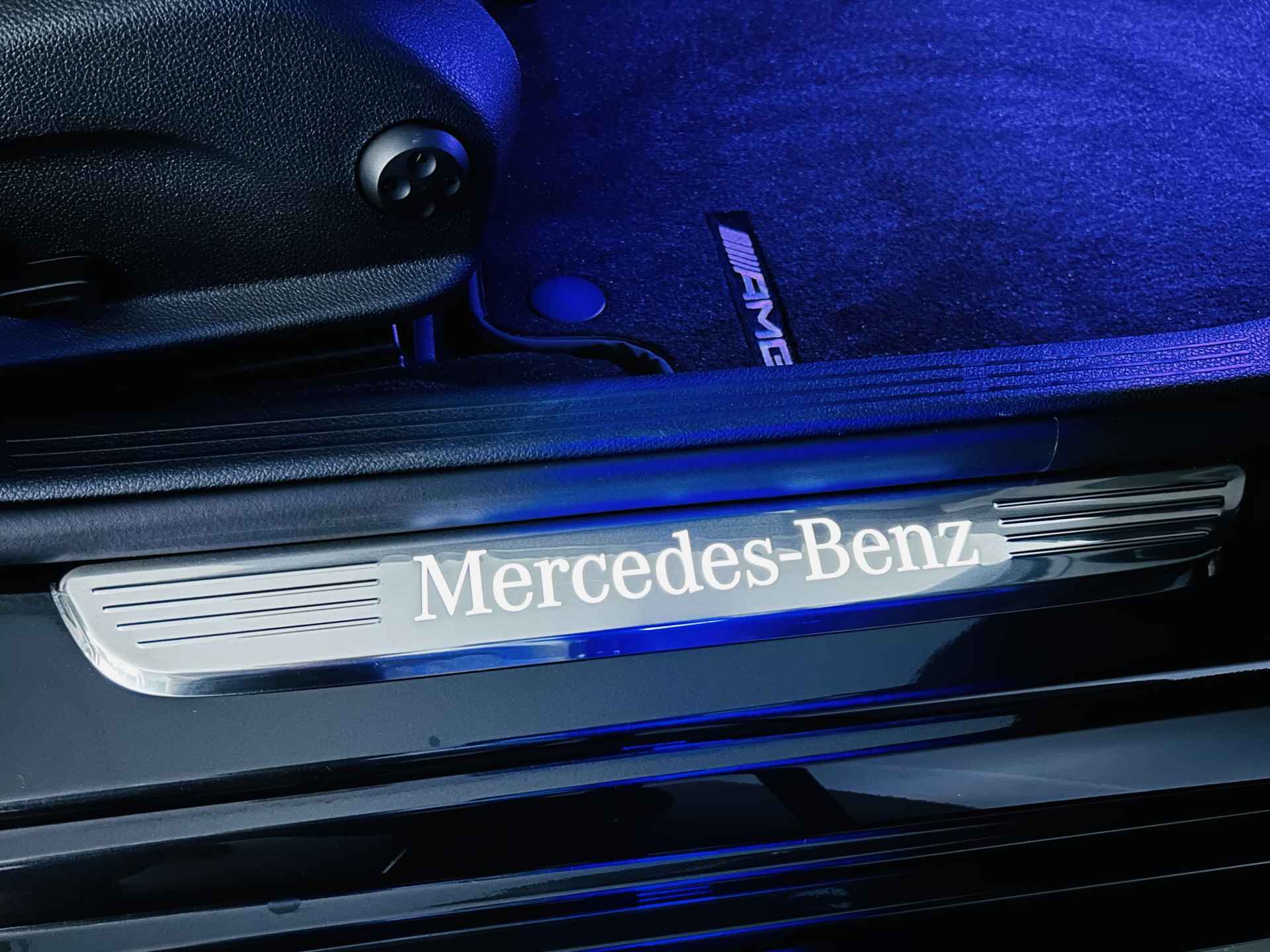 Mercedes-Benz C-Klasse Estate 300e AMG Hybride // Panoramadak // 360 Camera // MultiBeam LED koplampen // Night Pakket // Digitaal Dashbord // Elektris - 54/55