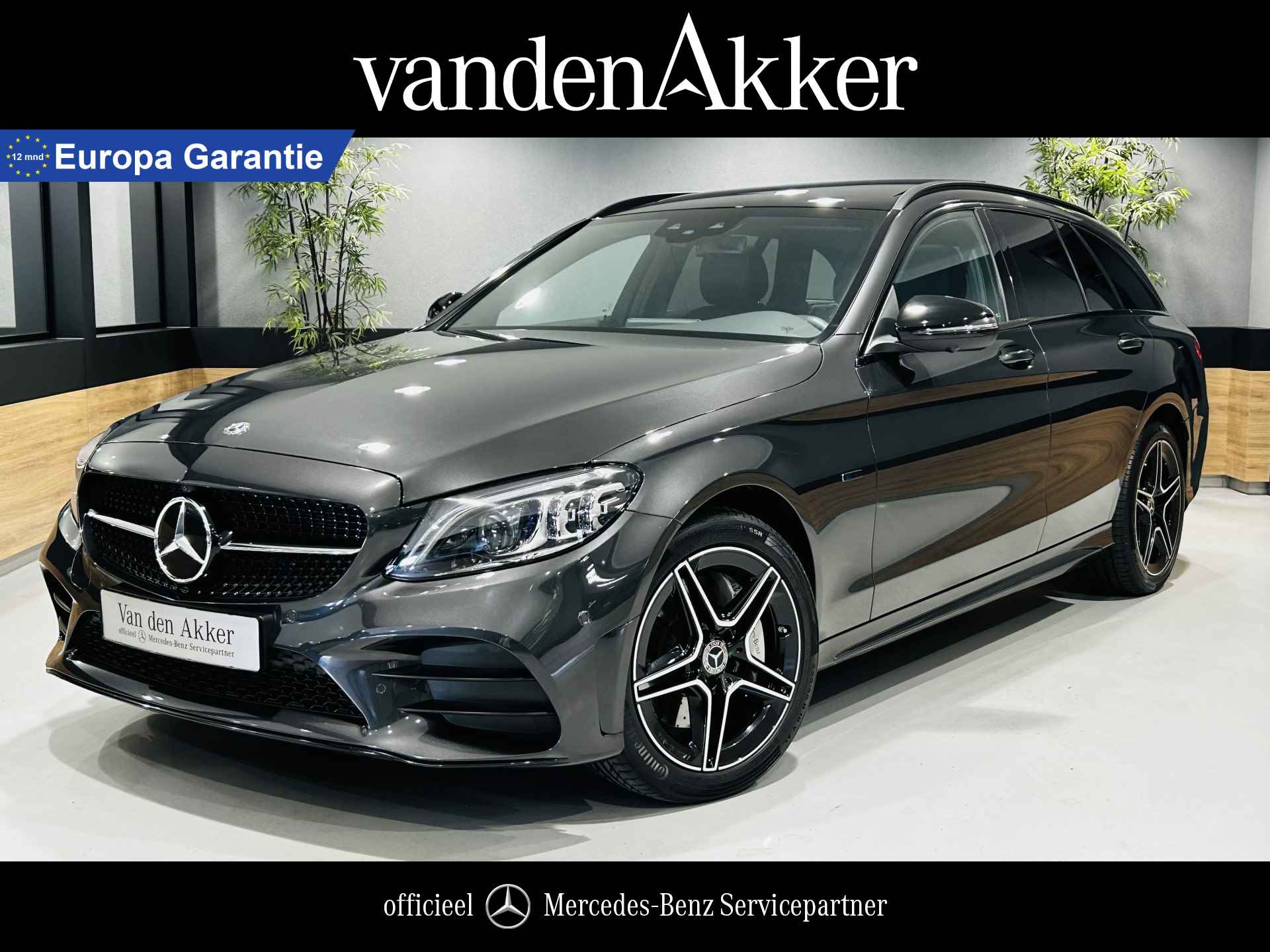 Mercedes-Benz C-Klasse Estate 300e AMG Hybride // Panoramadak // 360 Camera // MultiBeam LED koplampen // Night Pakket // Digitaal Dashbord // Elektris - 1/55