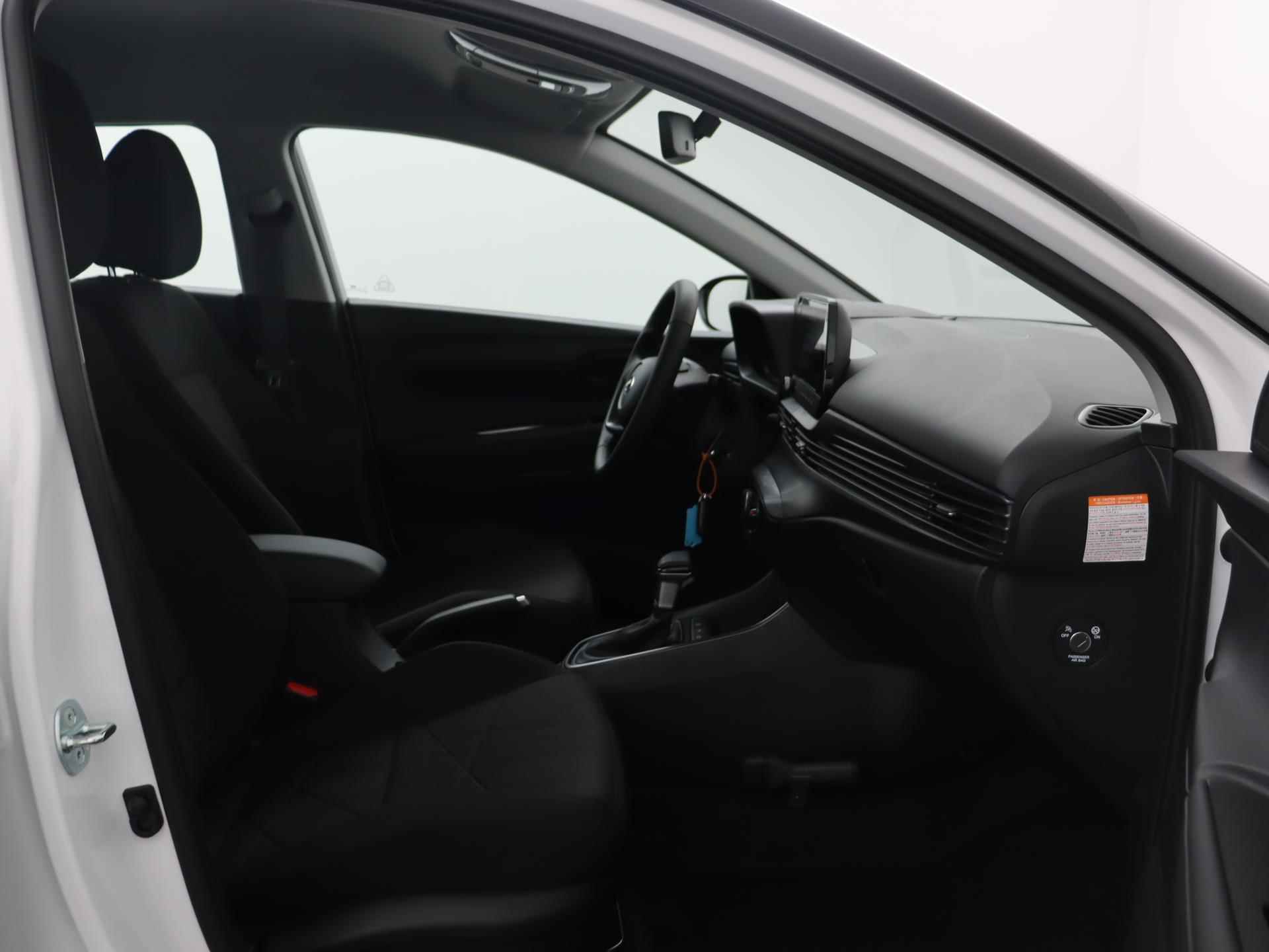 Hyundai Bayon 1.0 T-GDI 7DCT Comfort Smart Incl. €2700,- korting - 36/38