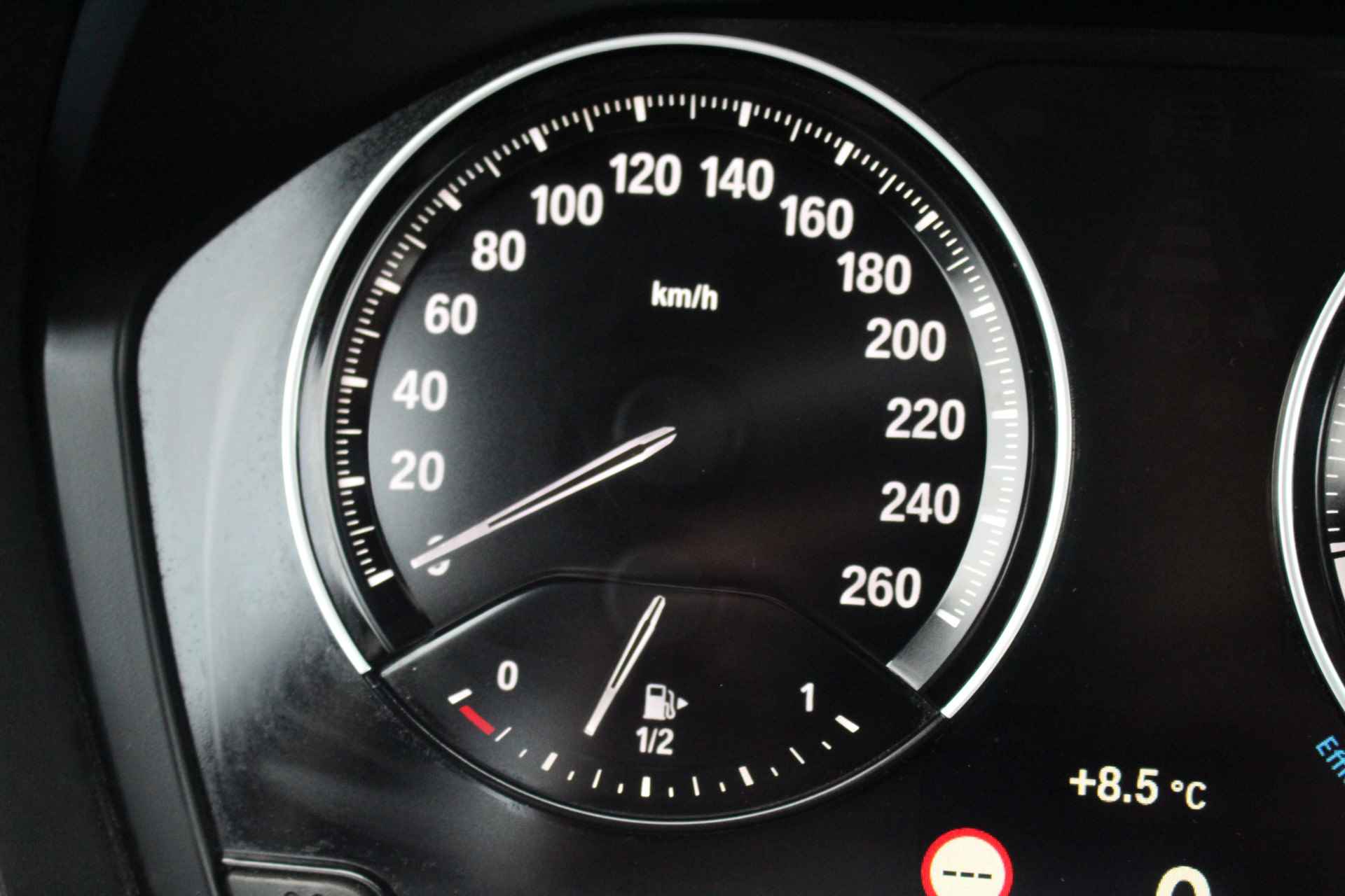 BMW X1 2.0i 180PK Executive Edition | Sportstoelen | Navi | LED | Cruise C. | Parkeerassistent Climate C. | - 33/43
