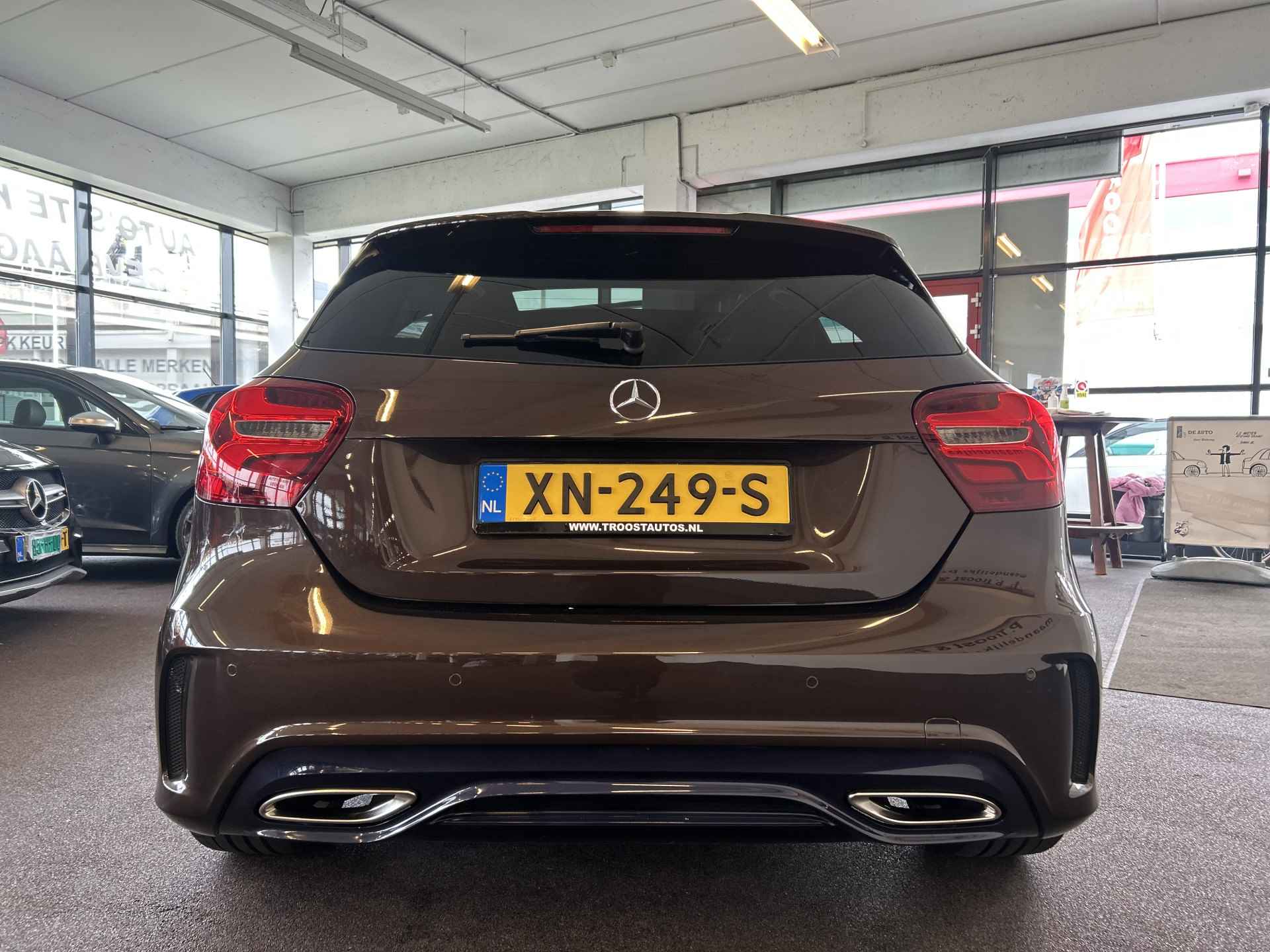 Mercedes-Benz A-Klasse 200 Motorsport Edition AMG Automaat | Panoramadak | Standkachel | Memory seats | Dodehoeksdetectie | Achteruitrijcamera | Ledere - 27/30